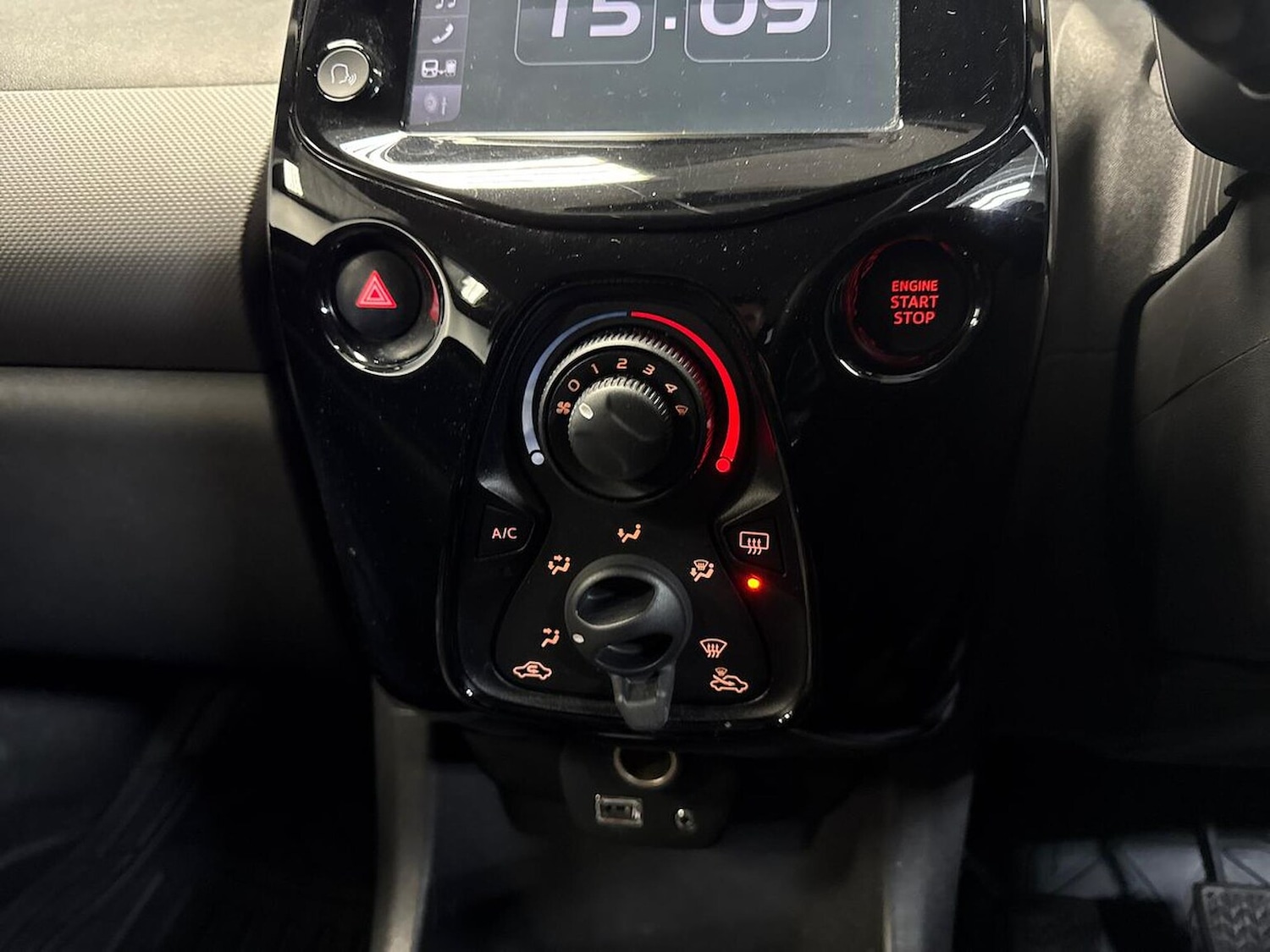 Used Peugeot 108 2019 for sale - 76651240: Photo 12