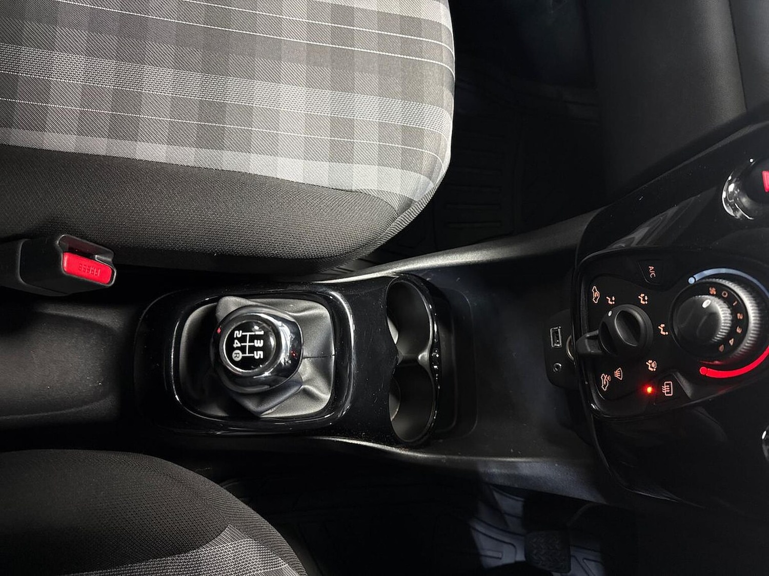 Used Peugeot 108 2019 for sale - 76651240: Photo 13