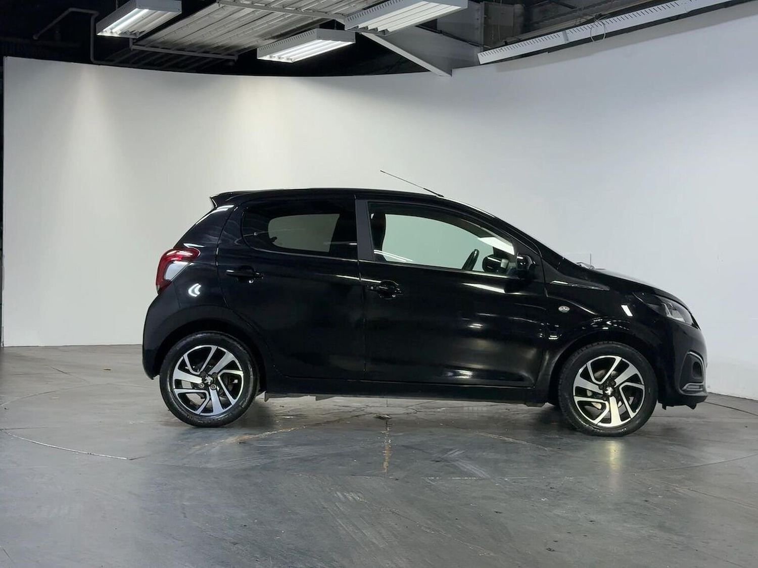 Used Peugeot 108 2019 for sale - 76651240: Photo 3