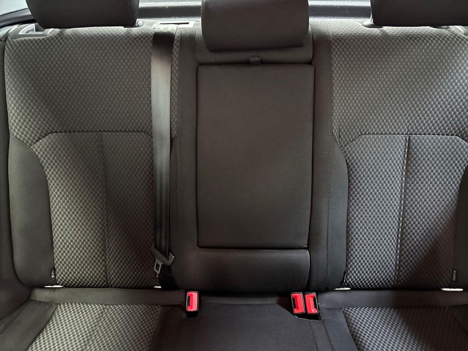 Used Volkswagen Passat 2013 for sale - 77701350: Photo 16