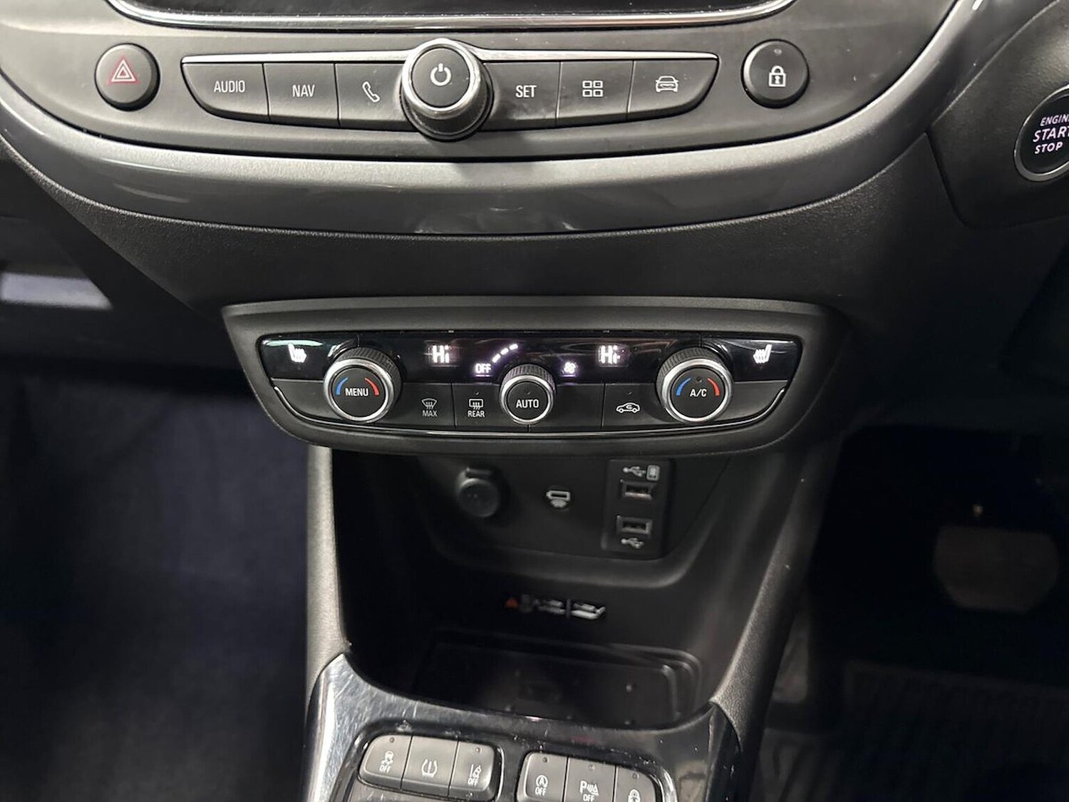 Used Vauxhall Crossland 2021 for sale - 78192443: Photo 24