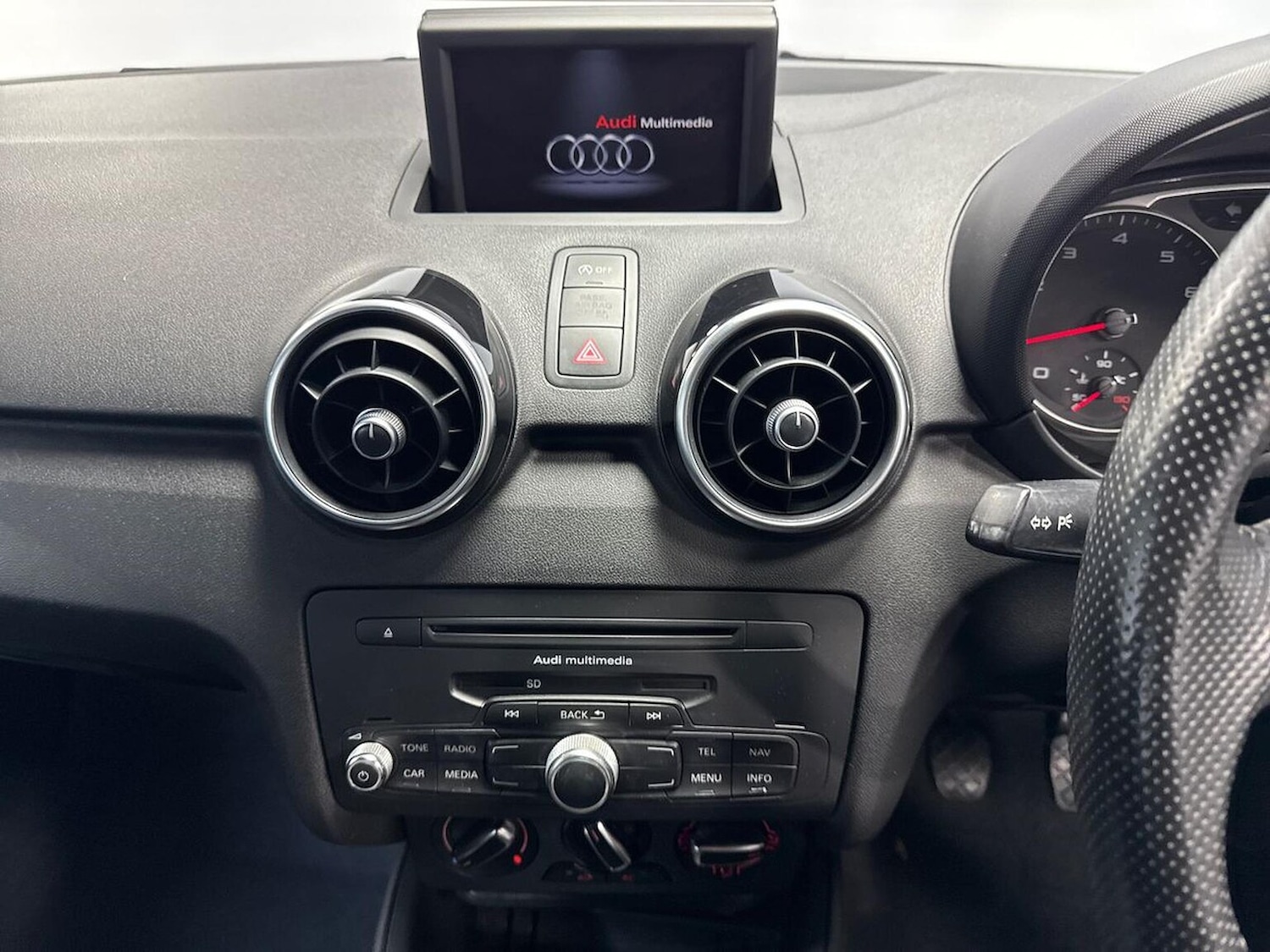 Used Audi A1 2015 for sale - 76687340: Photo 11