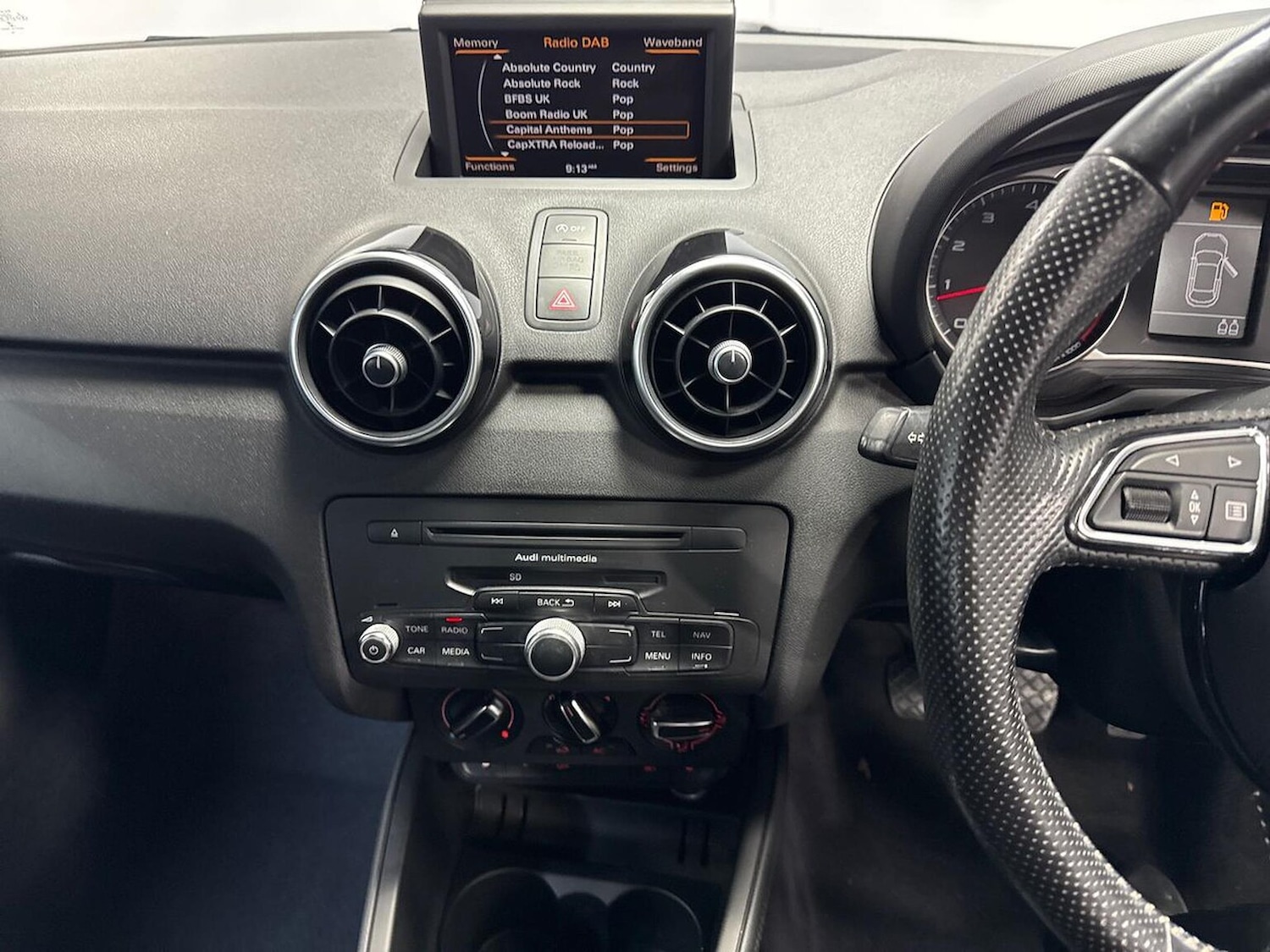 Used Audi A1 2015 for sale - 76687340: Photo 13