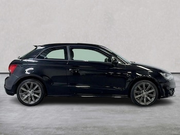 Used Audi A1 2015 for sale - 76687340: Photo