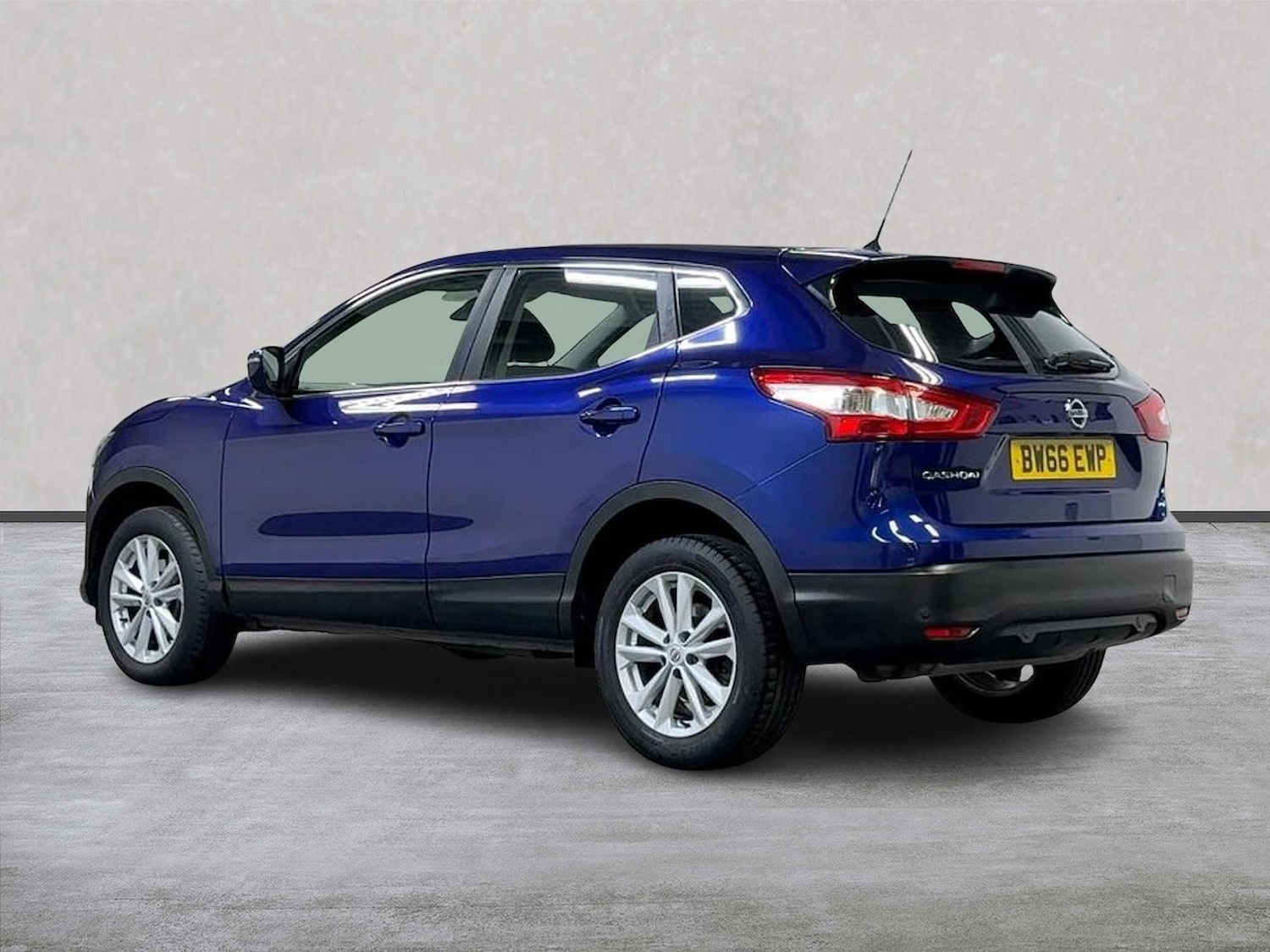 Used Nissan Qashqai 2016 for sale - 76070117: Photo 2