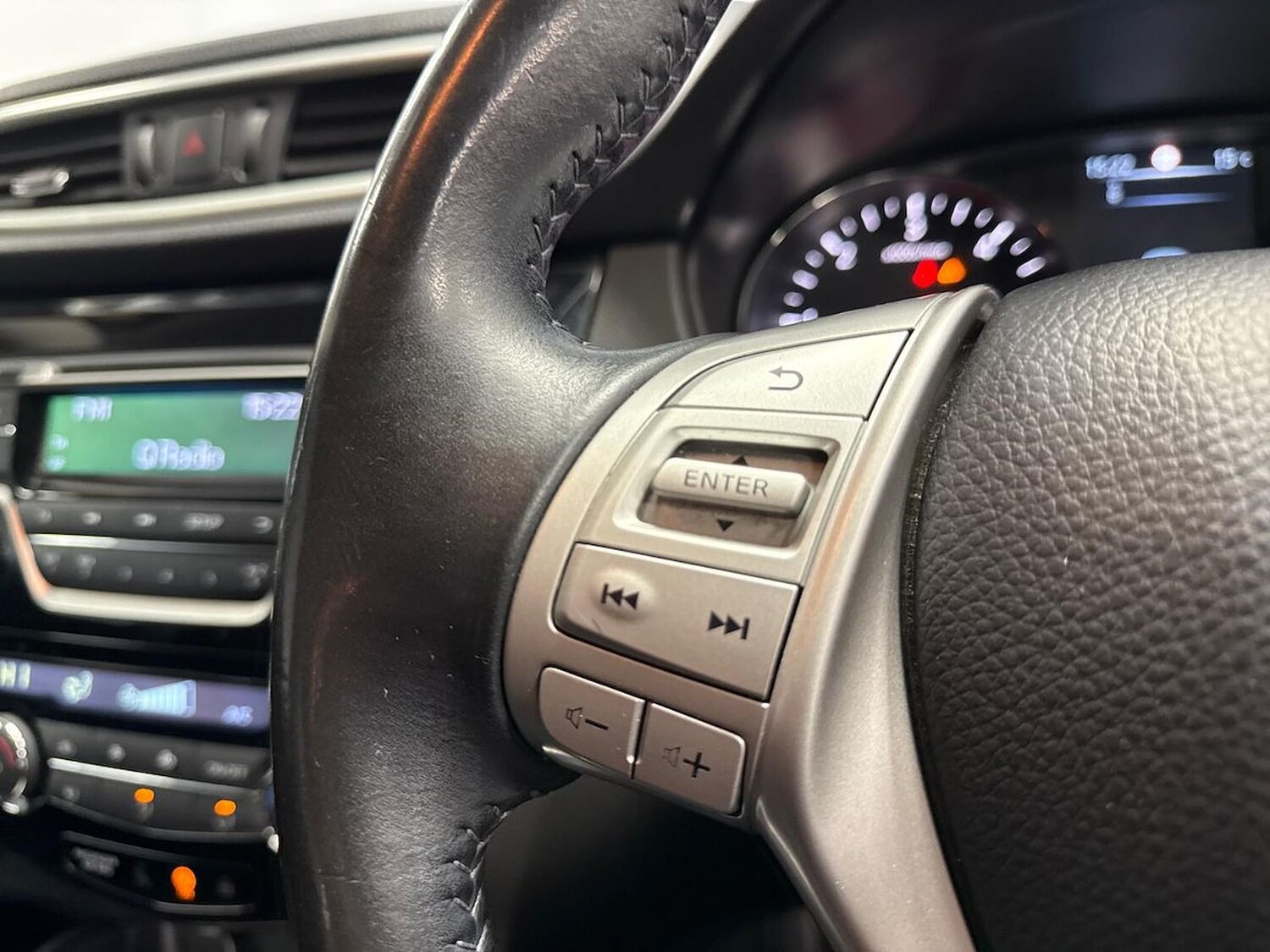 Used Nissan Qashqai 2016 for sale - 76070117: Photo 24