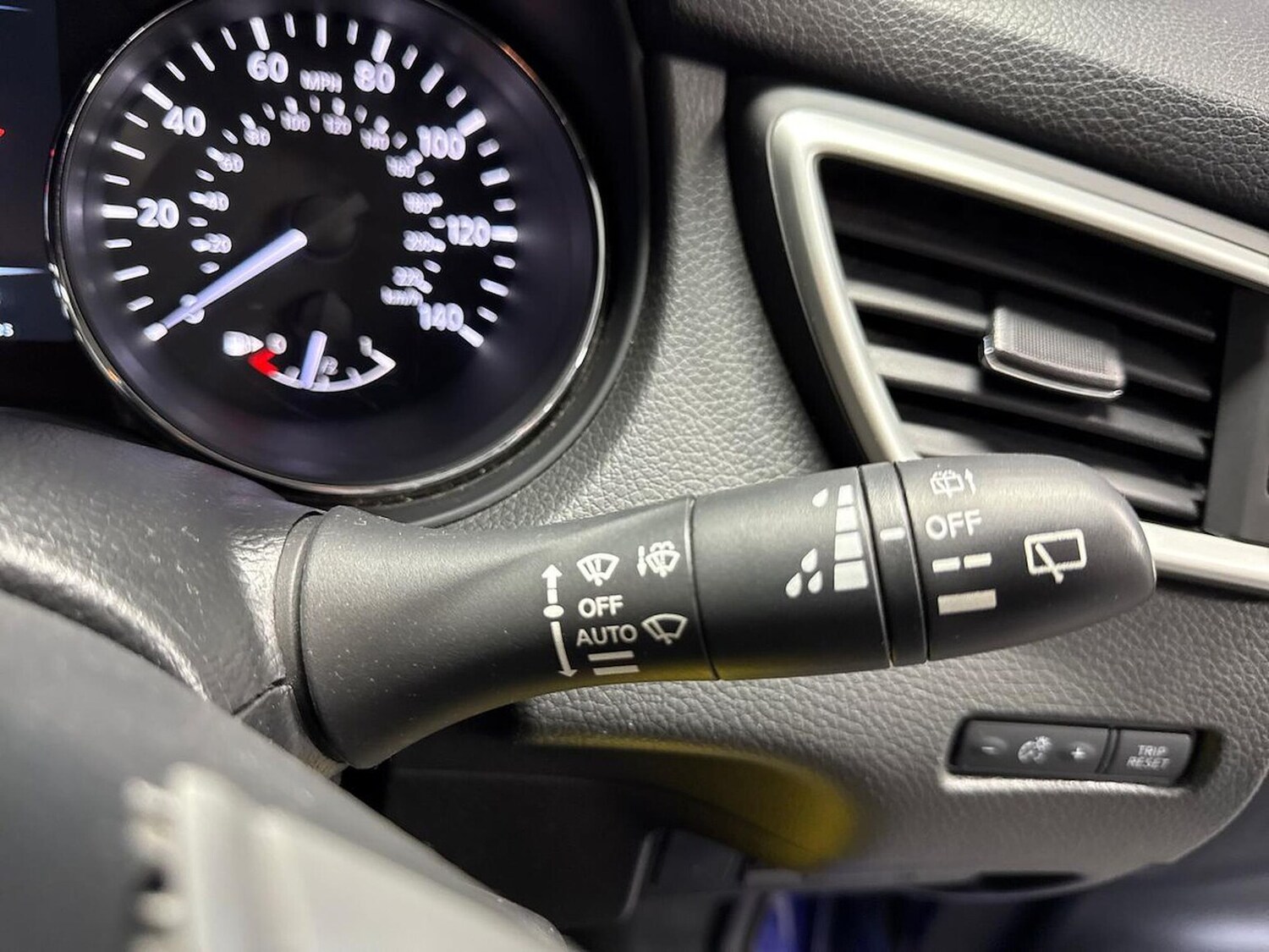 Used Nissan Qashqai 2016 for sale - 76070117: Photo 27