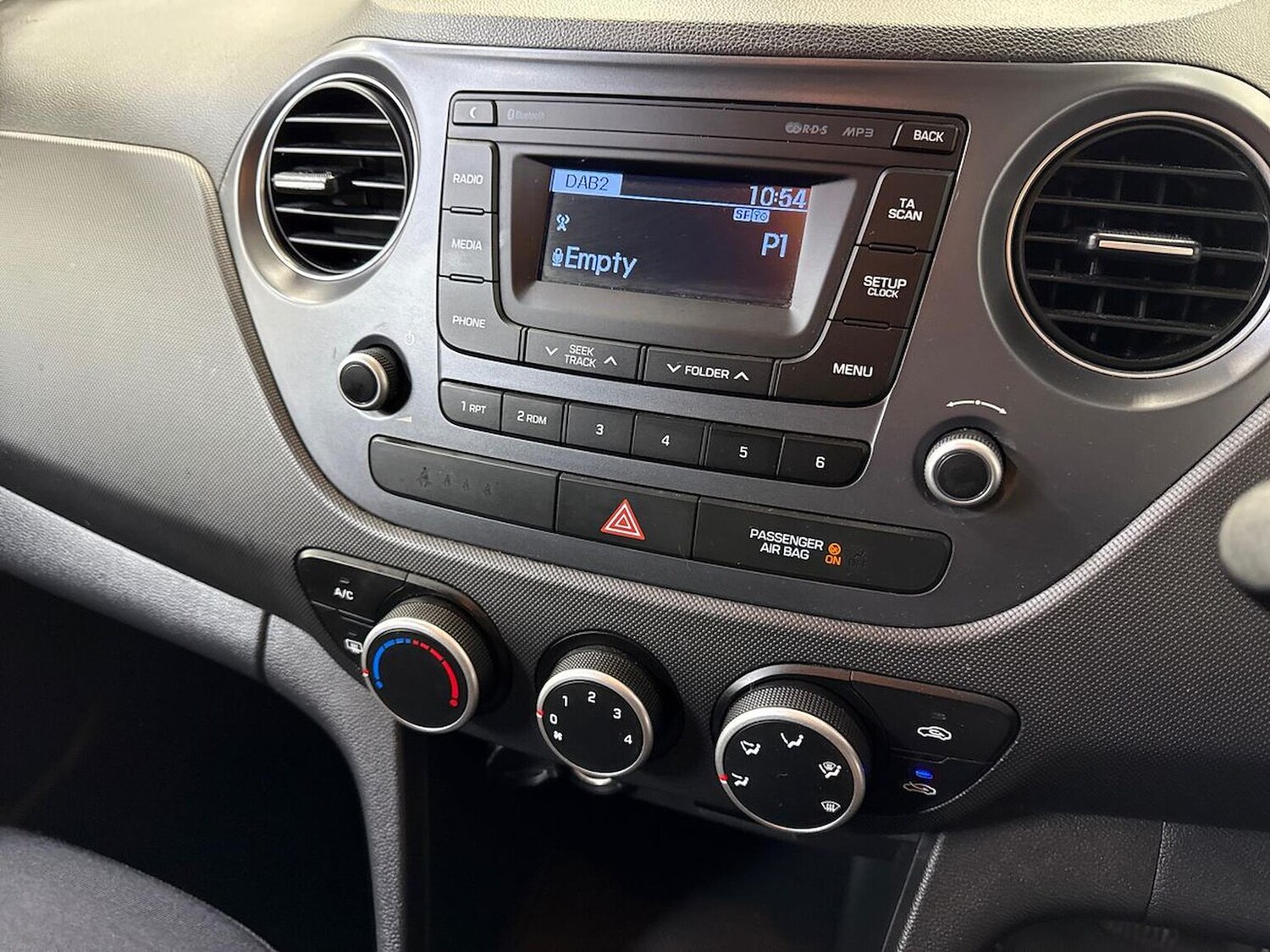 Used Hyundai i10 2019 for sale - 78192585: Photo 11