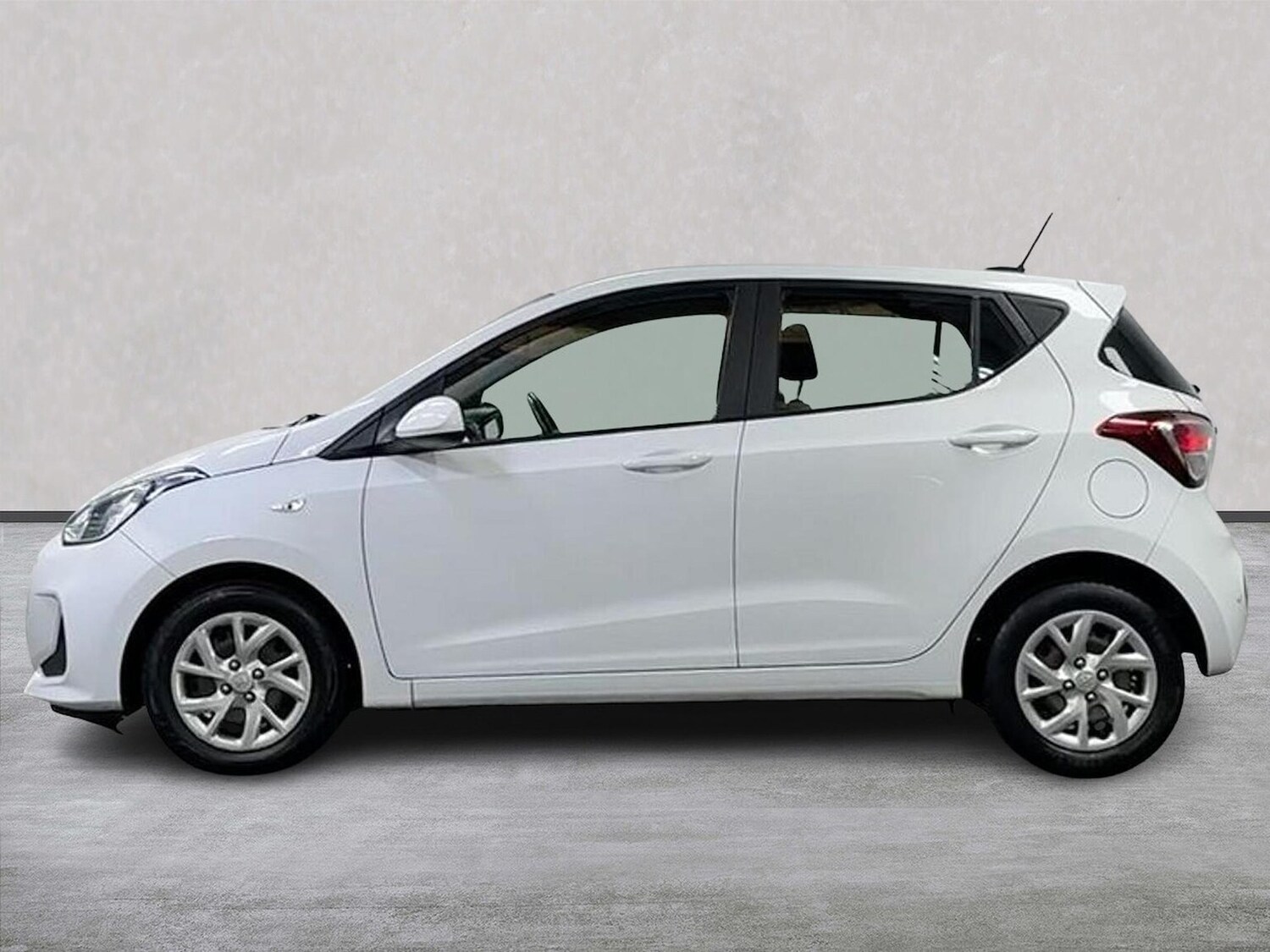 Used Hyundai i10 2019 for sale - 78192585: Photo 19