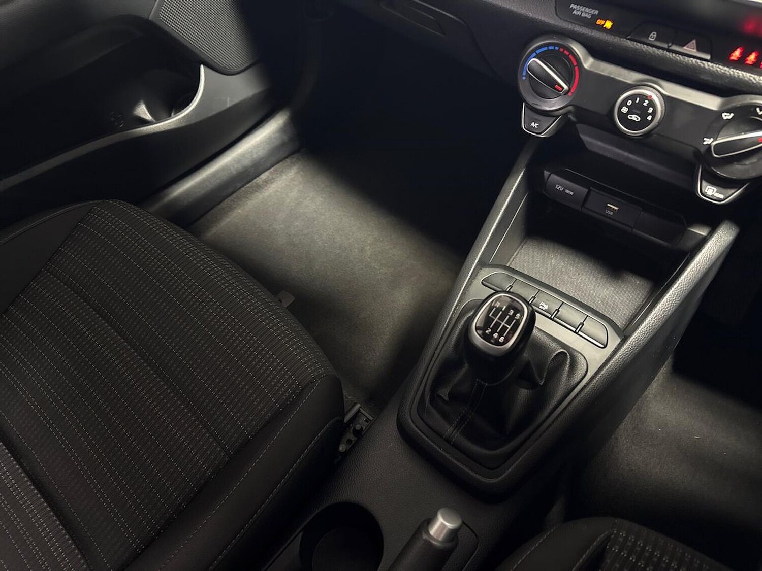 Used Kia Stonic 2022 for sale - 78192558: Photo 13