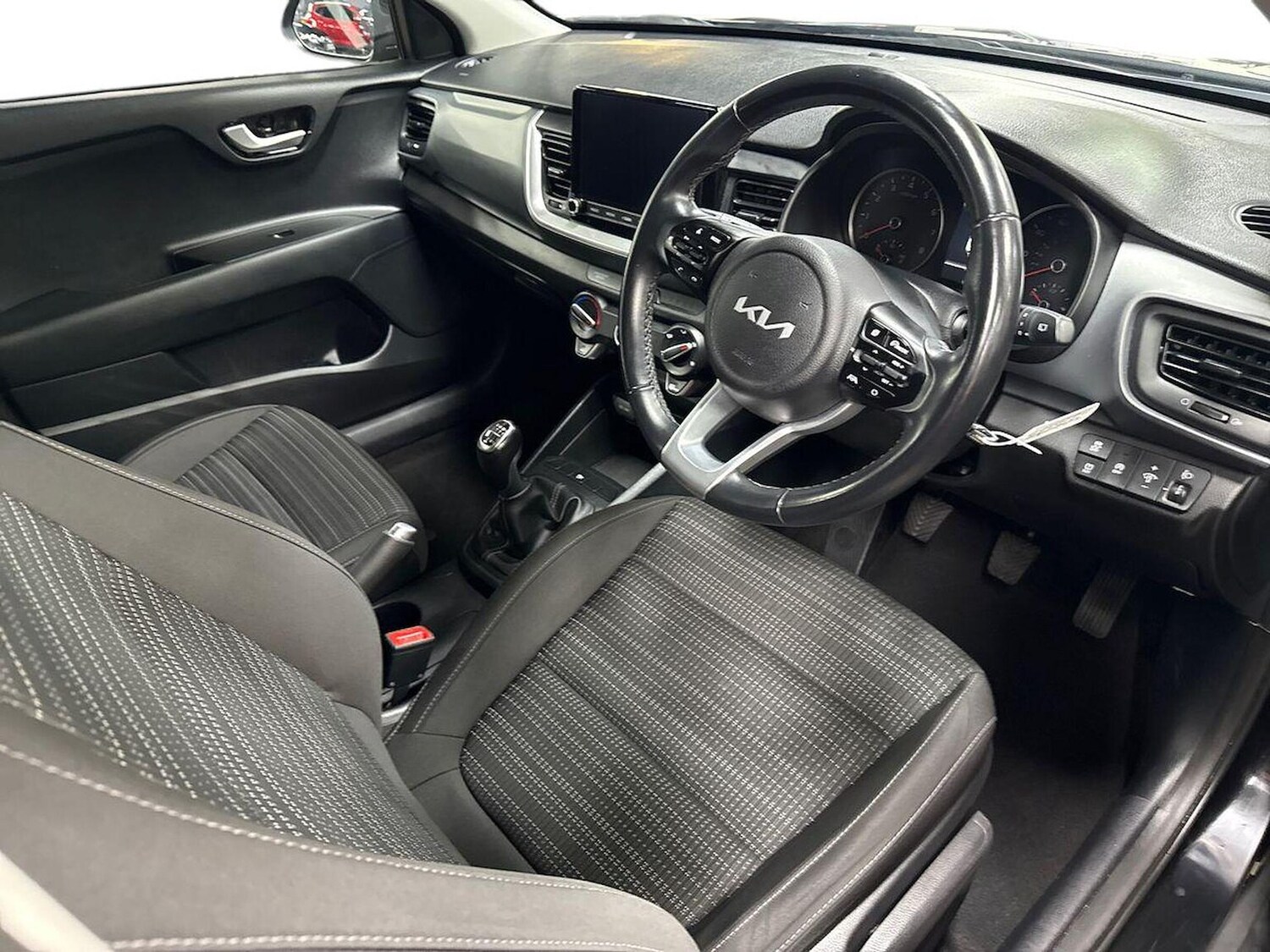 Used Kia Stonic 2022 for sale - 78192558: Photo 15