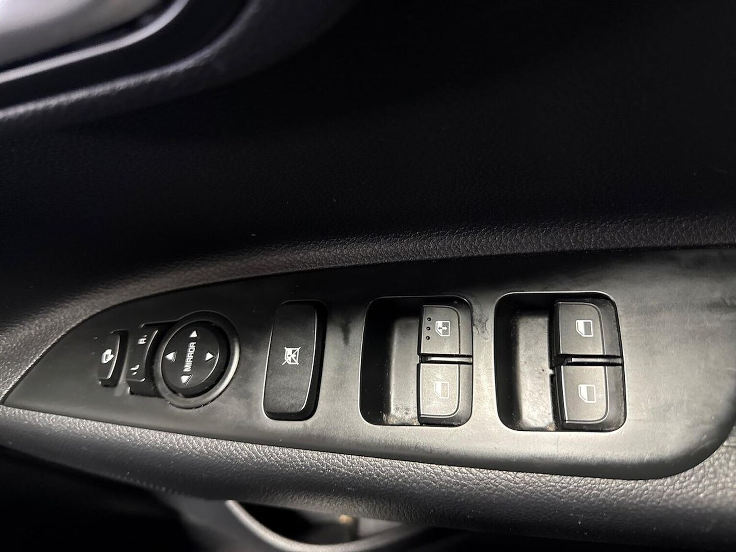 Used Kia Stonic 2022 for sale - 78192558: Photo 21