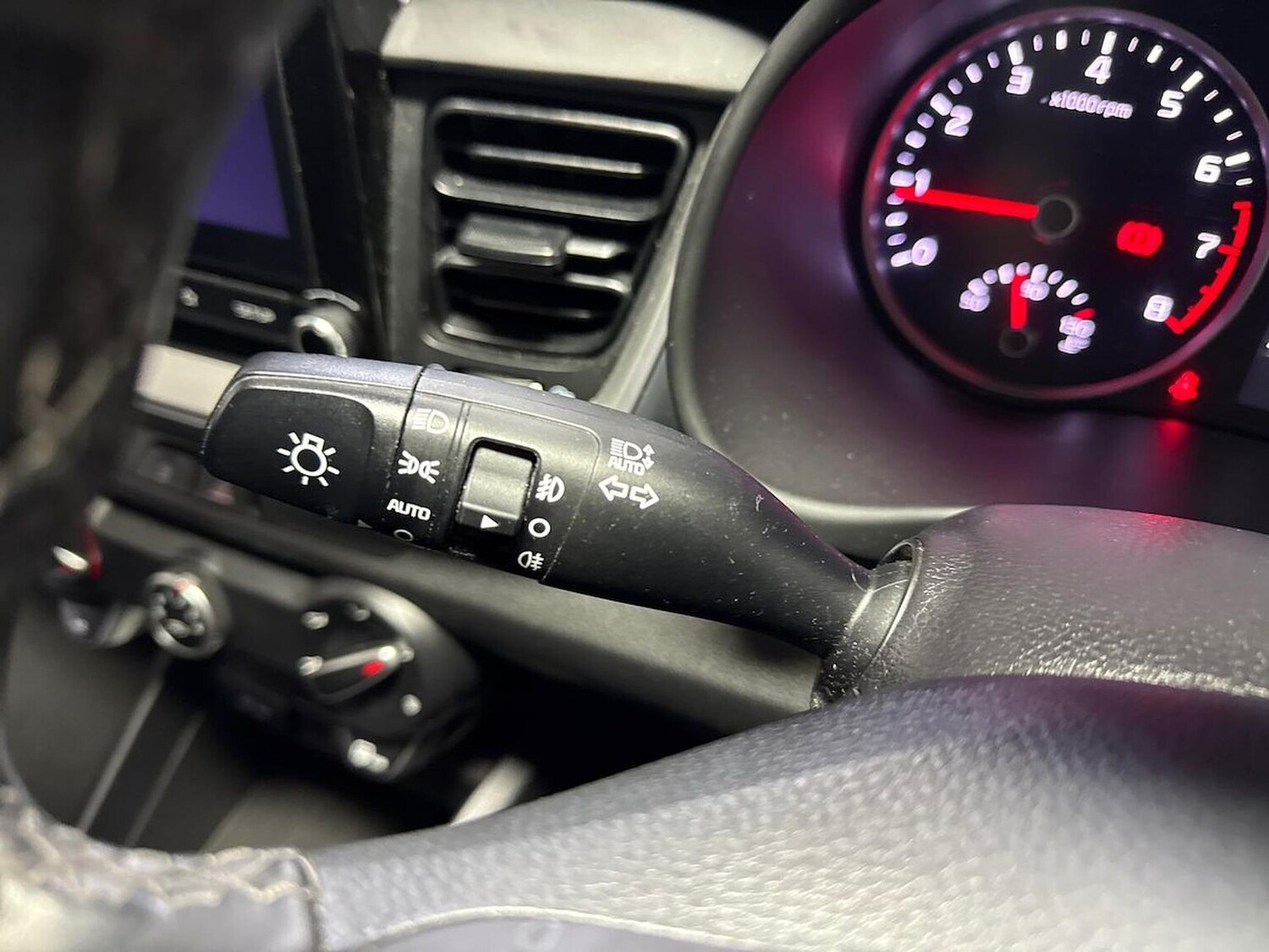 Used Kia Stonic 2022 for sale - 78192558: Photo 29