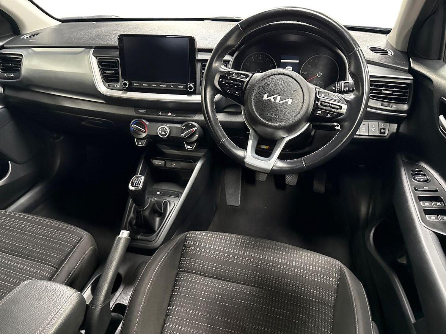 Used Kia Stonic 2022 for sale - 78192558: Photo 9