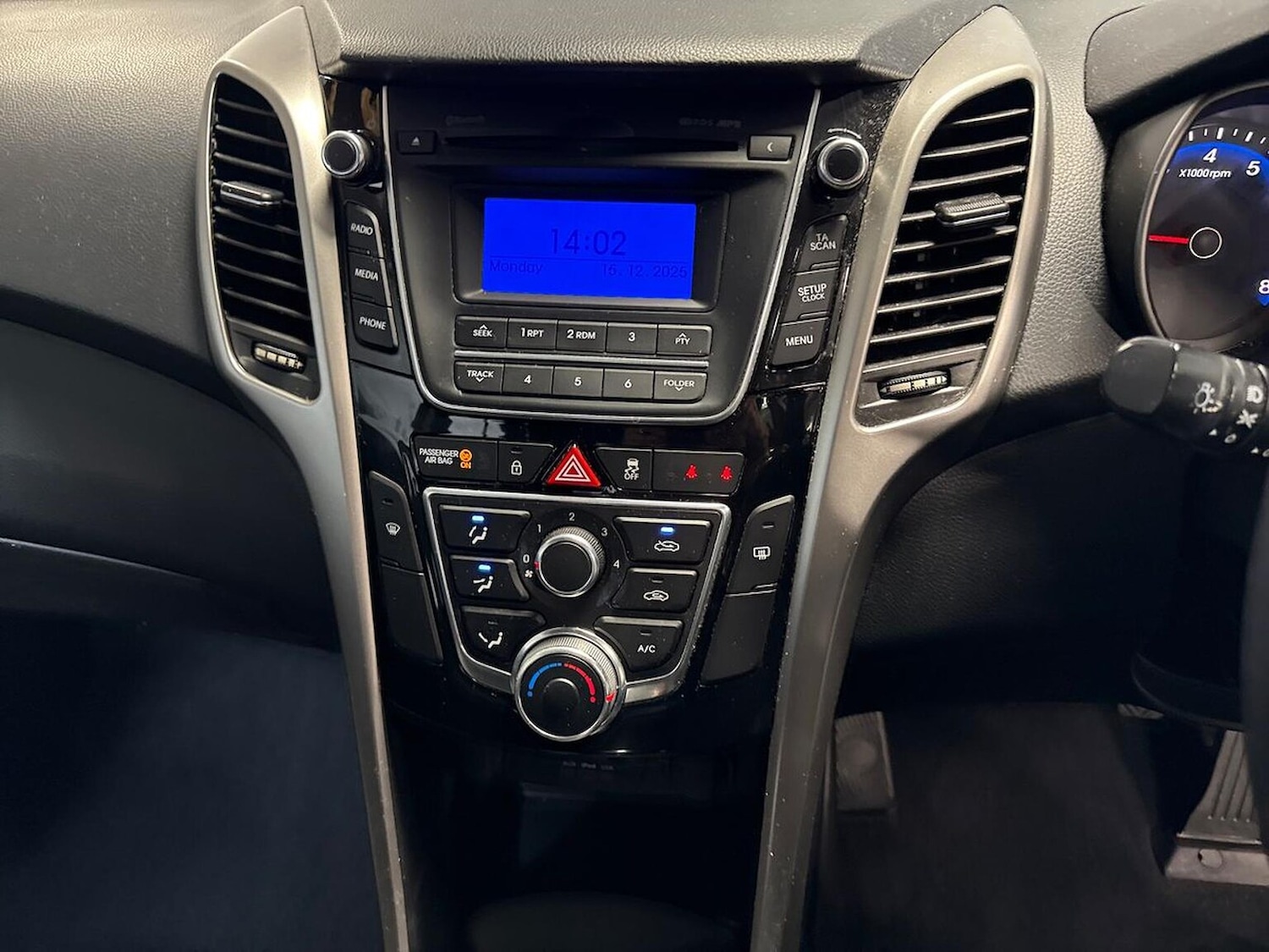 Used Hyundai i30 2012 for sale - 76877980: Photo 13