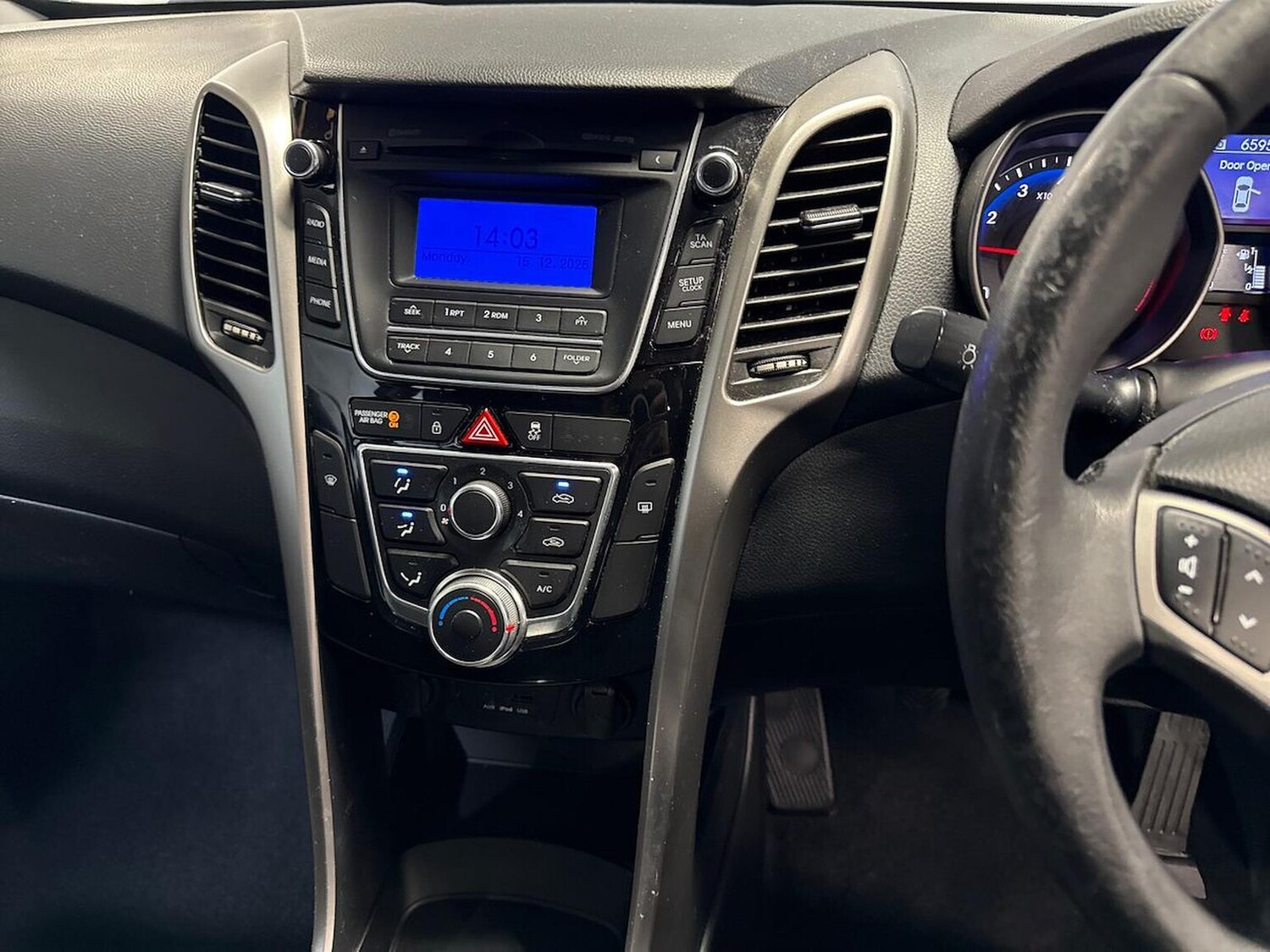 Used Hyundai i30 2012 for sale - 76877980: Photo 23