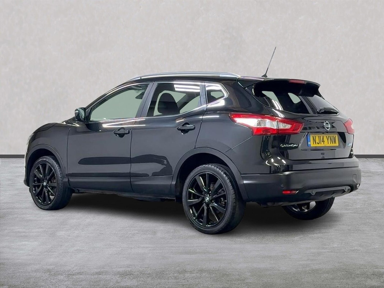 Used Nissan Qashqai 2014 for sale - 76273485: Photo 2