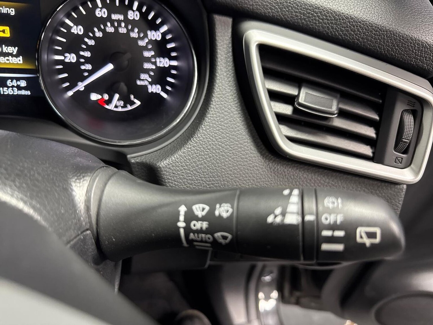 Used Nissan Qashqai 2014 for sale - 76273485: Photo 27