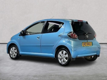 Used Toyota AYGO 2013 for sale - 75956653: Photo
