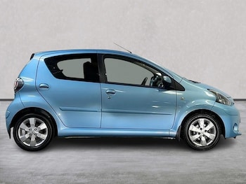 Used Toyota AYGO 2013 for sale - 75956653: Photo