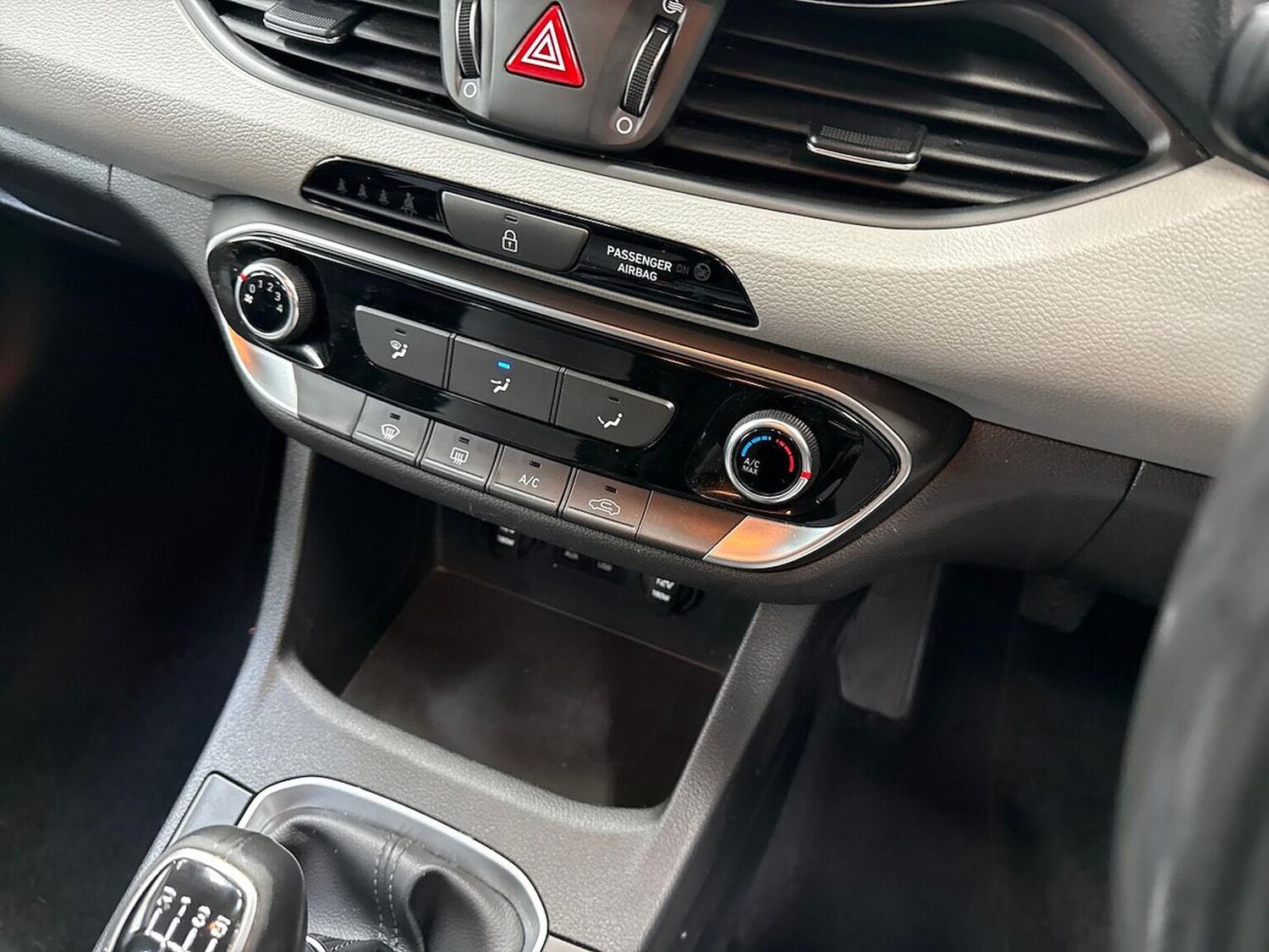 Used Hyundai i30 2017 for sale - 77676394: Photo 12