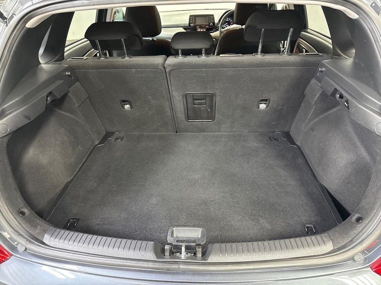 Used Hyundai i30 2017 for sale - 77676394: Photo 17