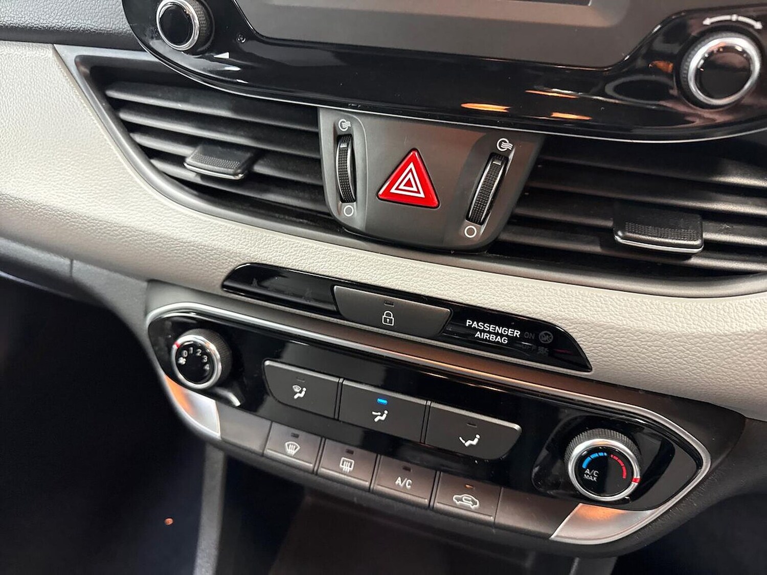 Used Hyundai i30 2017 for sale - 77676394: Photo 22