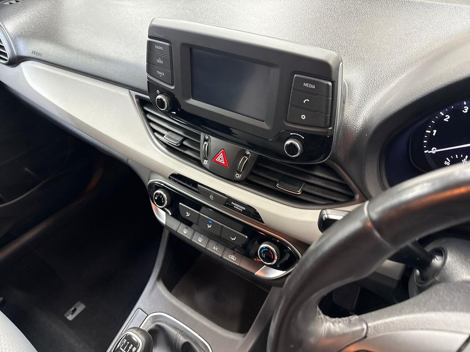 Used Hyundai i30 2017 for sale - 77676394: Photo 23