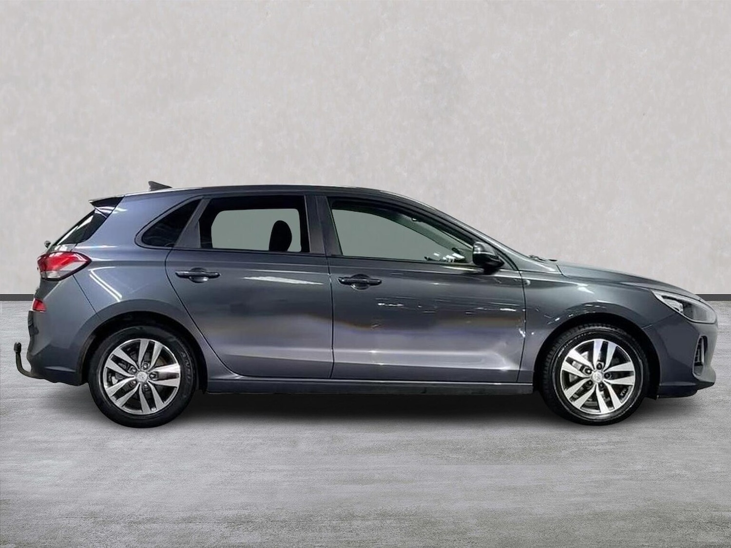 Used Hyundai i30 2017 for sale - 77676394: Photo 3