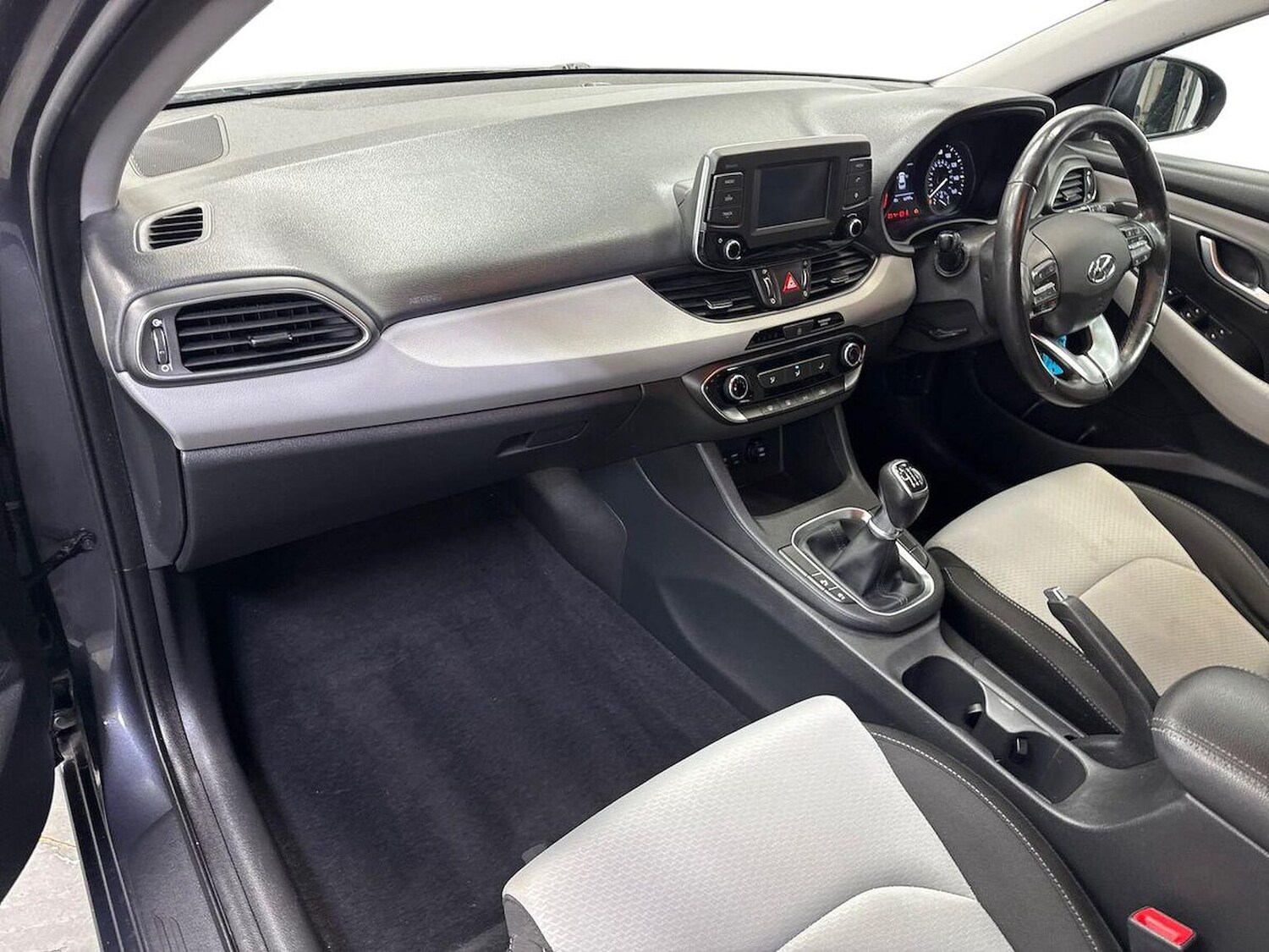 Used Hyundai i30 2017 for sale - 77676394: Photo 7