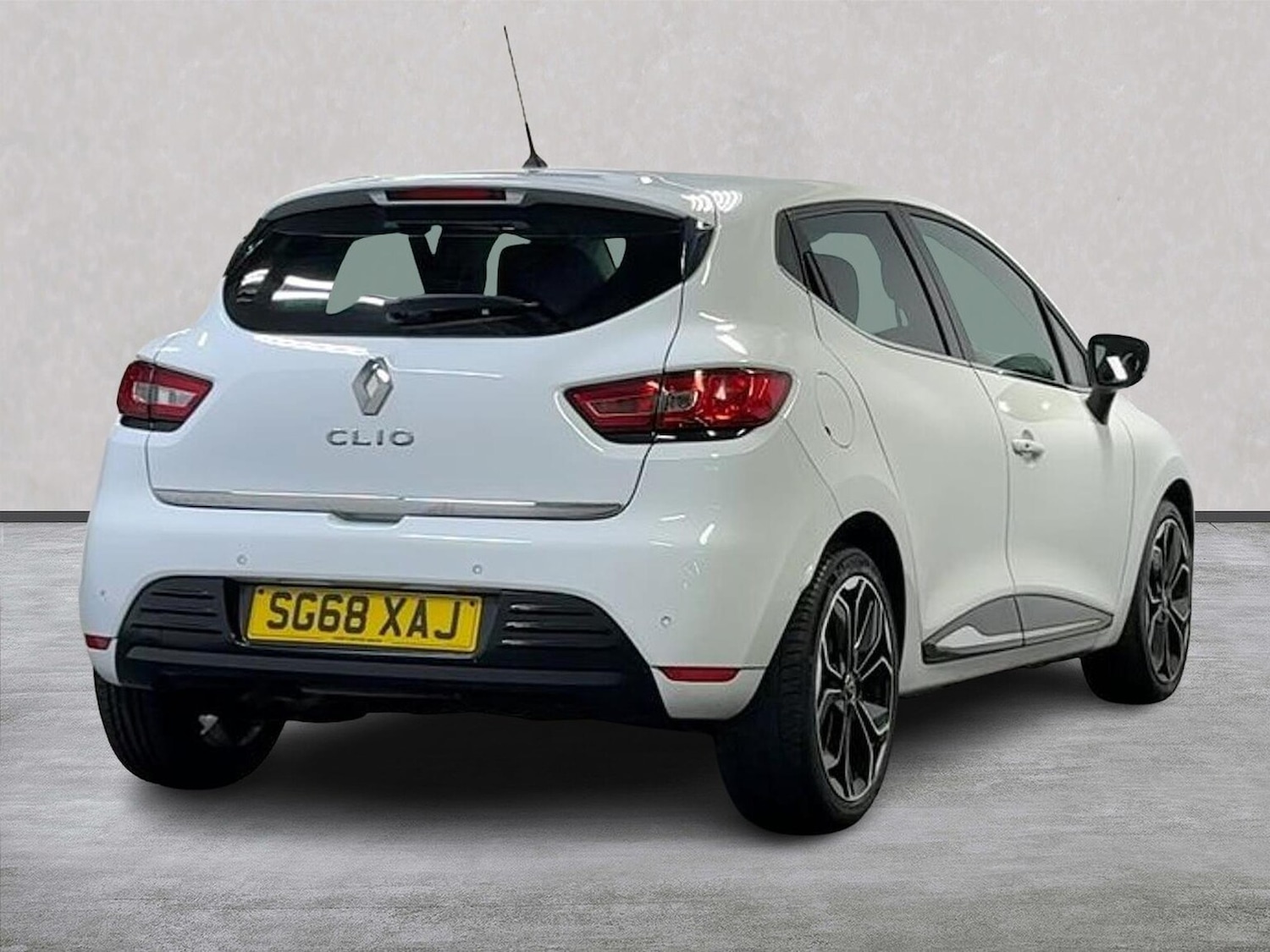 Used Renault Clio 2018 for sale - 76471035: Photo 18