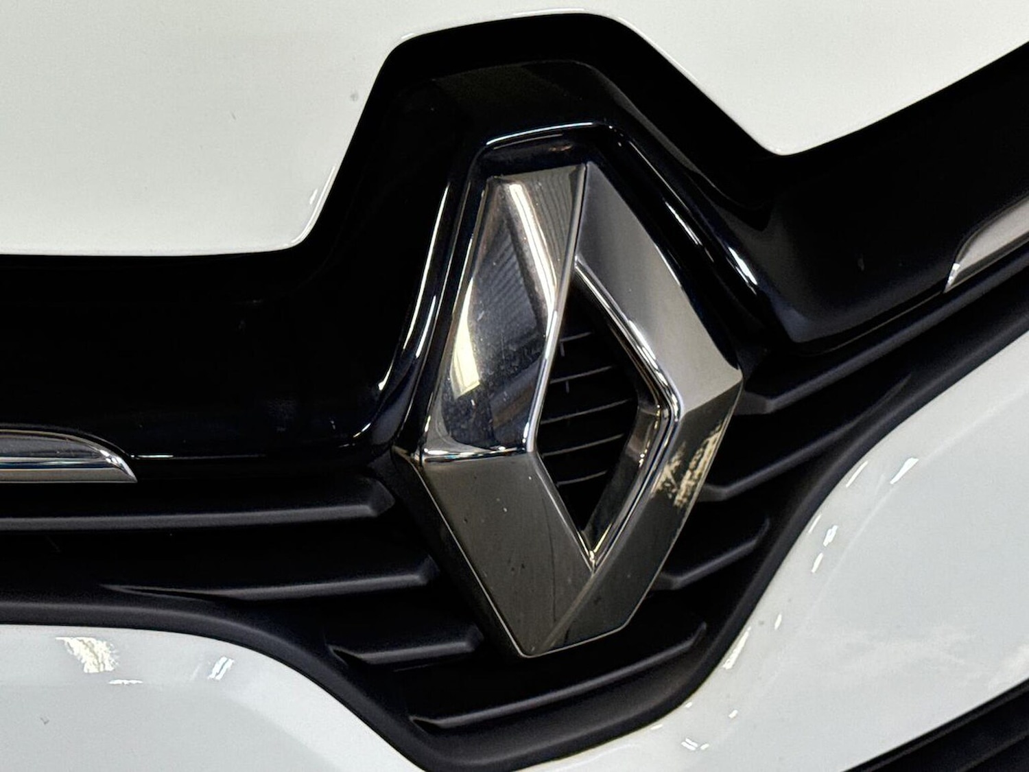 Used Renault Clio 2018 for sale - 76471035: Photo 28