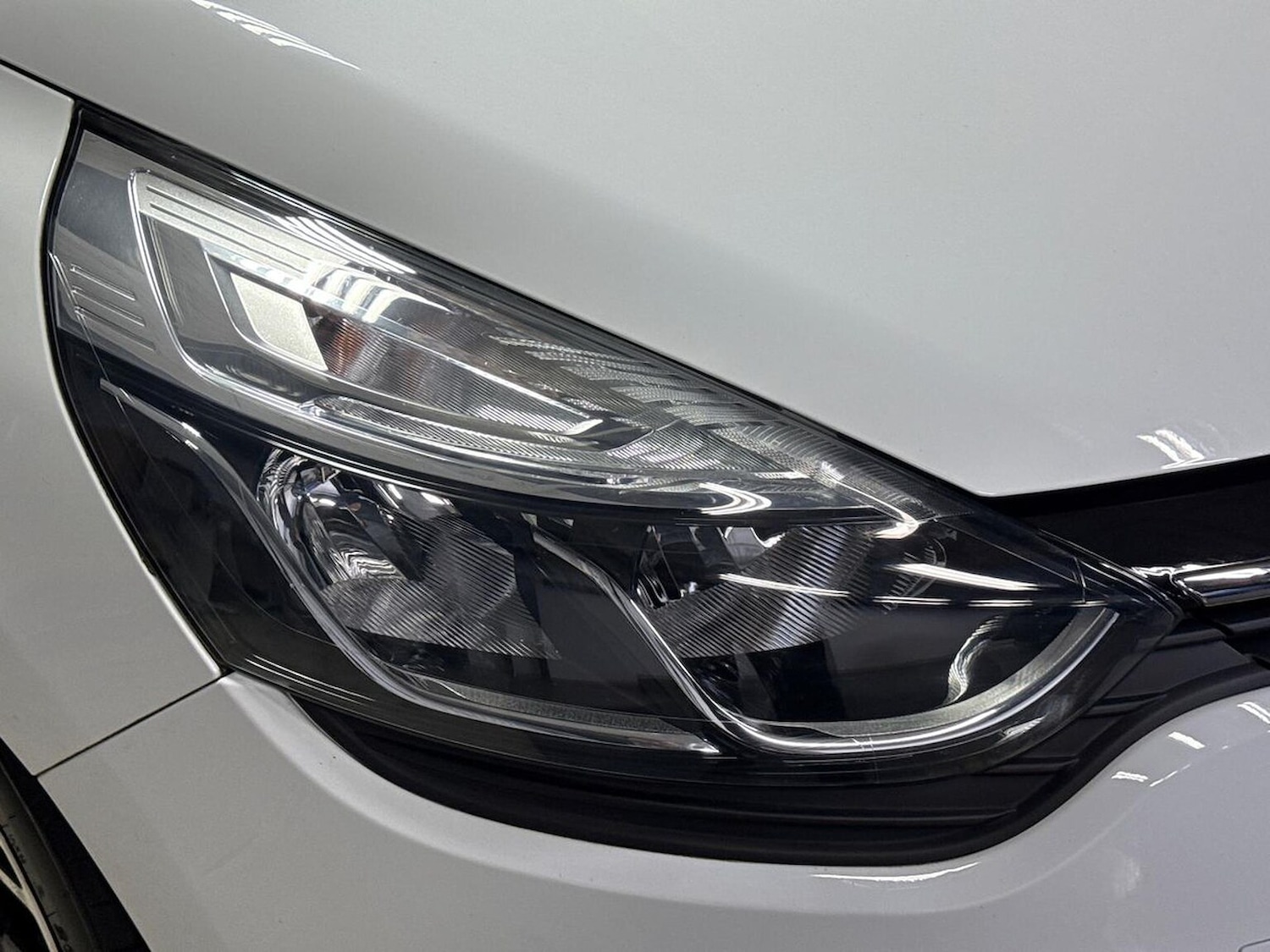 Used Renault Clio 2018 for sale - 76471035: Photo 29