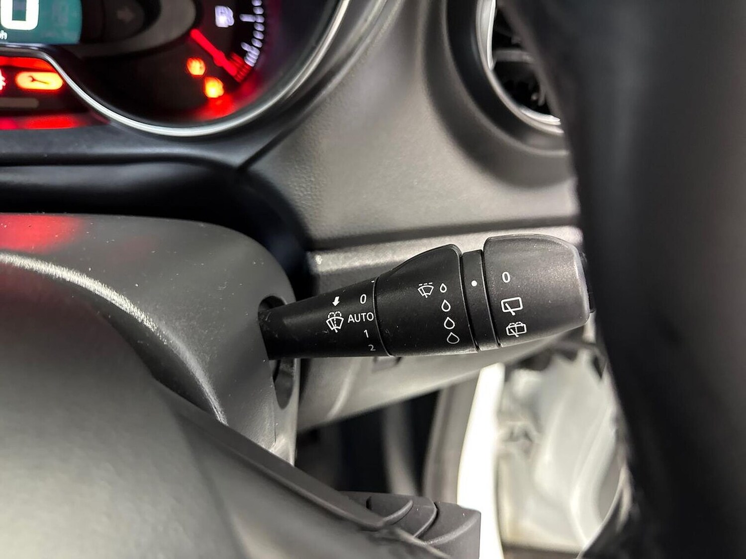 Used Renault Captur 2017 for sale - 76559832: Photo 27