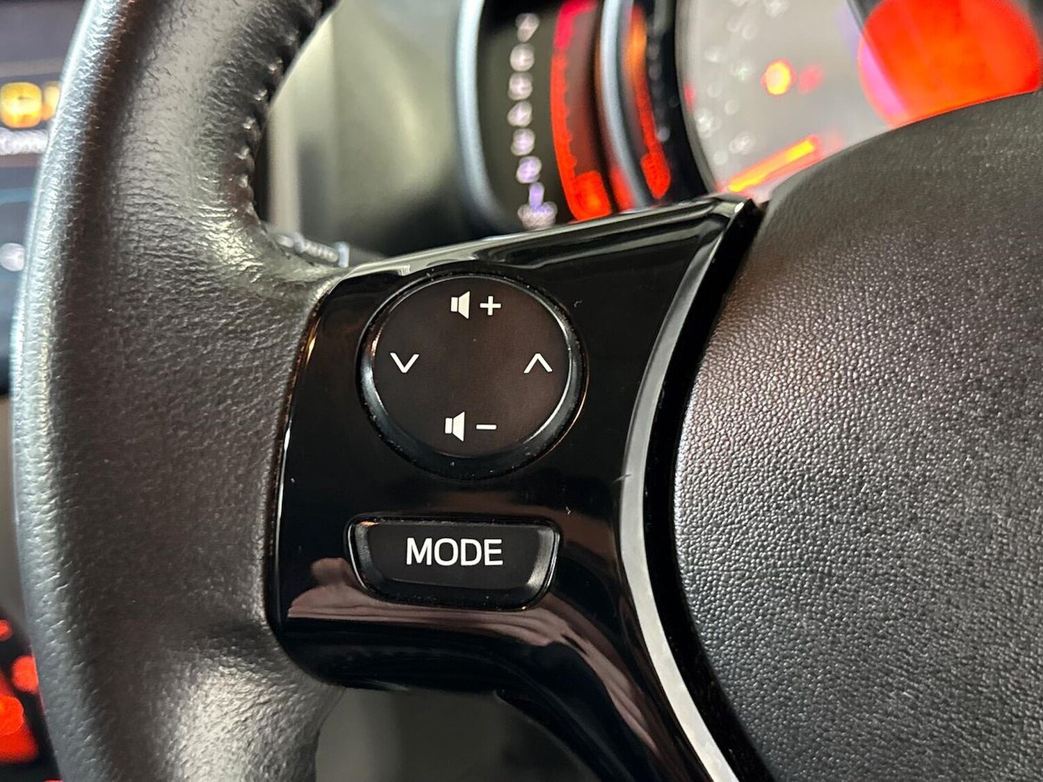 Used Toyota AYGO 2019 for sale - 77489203: Photo 25