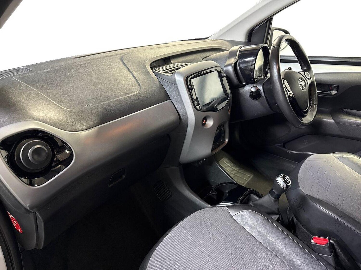 Used Toyota AYGO 2019 for sale - 77489203: Photo 7