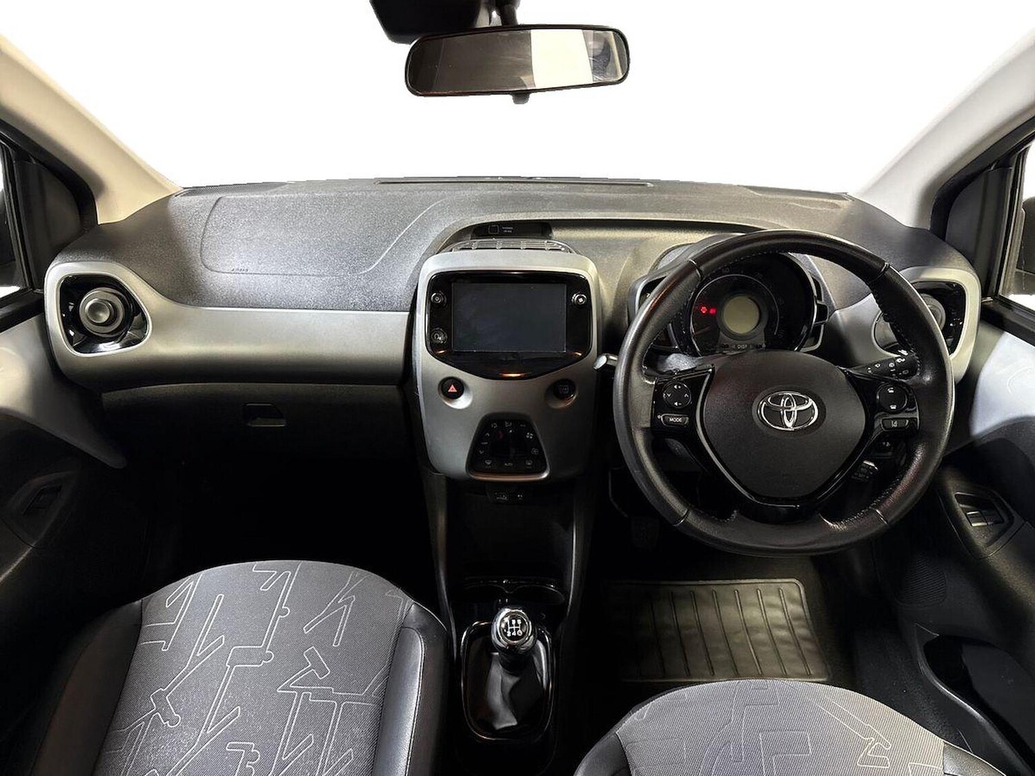 Used Toyota AYGO 2019 for sale - 77489203: Photo 8