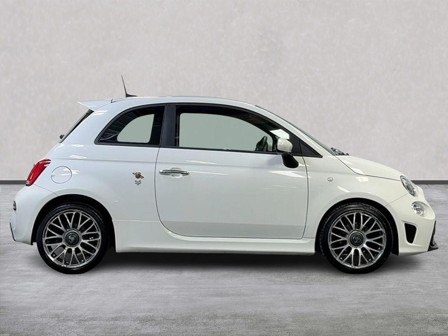 Used Abarth 595 2018 for sale - 77489231: Photo 3