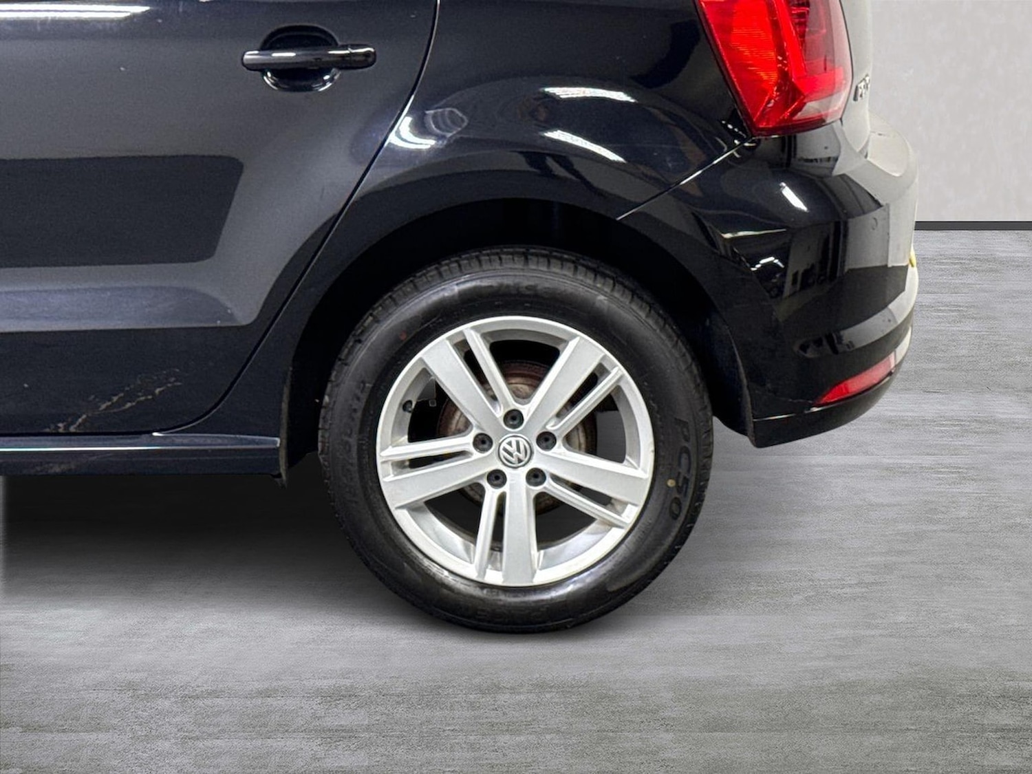 Used Volkswagen Polo 2017 for sale - 77651689: Photo 6