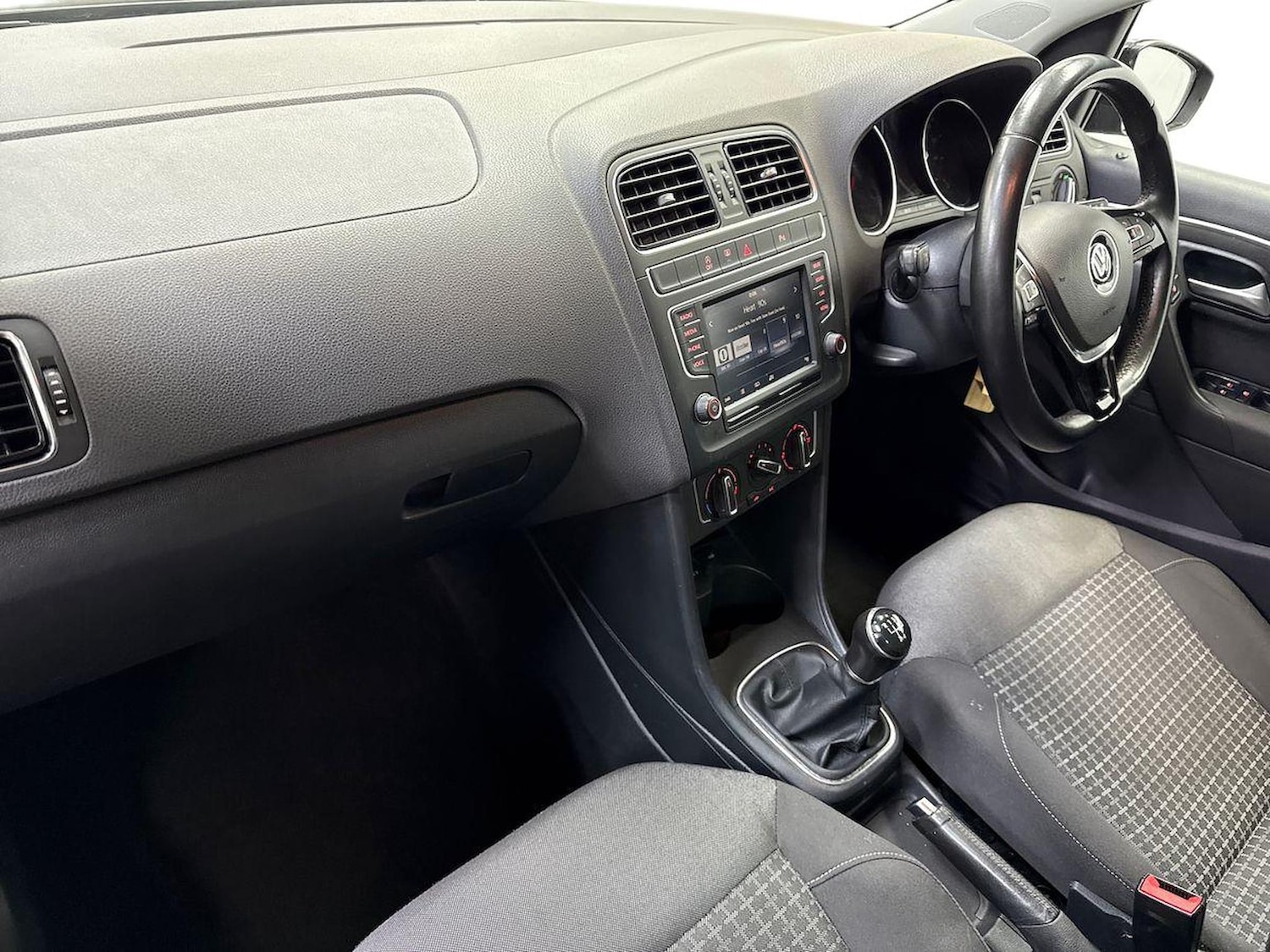 Used Volkswagen Polo 2017 for sale - 77651689: Photo 7