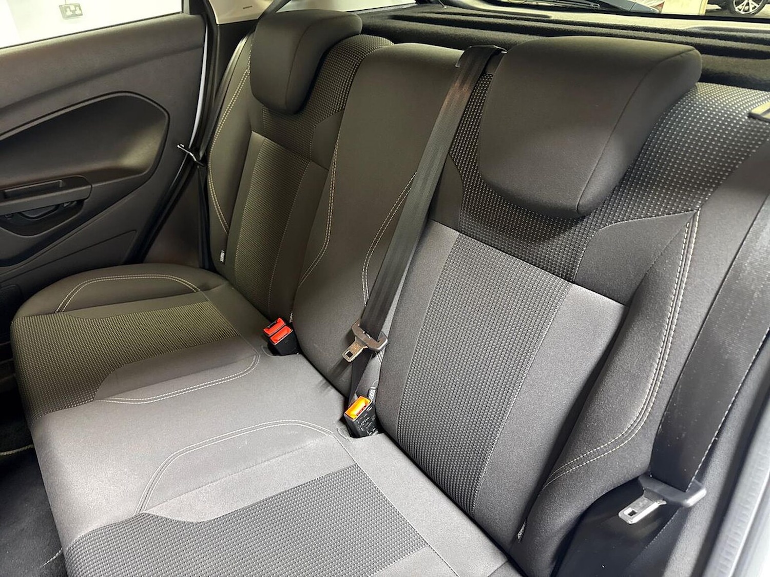 Used Renault Clio 2015 for sale - 77034596: Photo 16