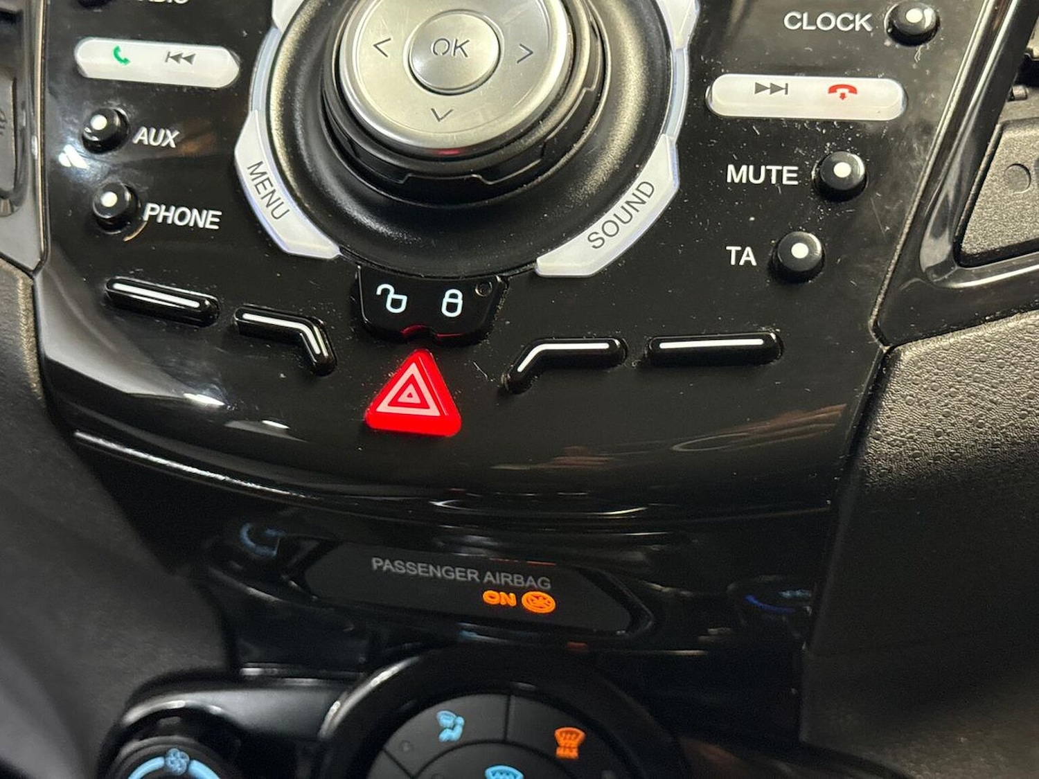 Used Renault Clio 2015 for sale - 77034596: Photo 22