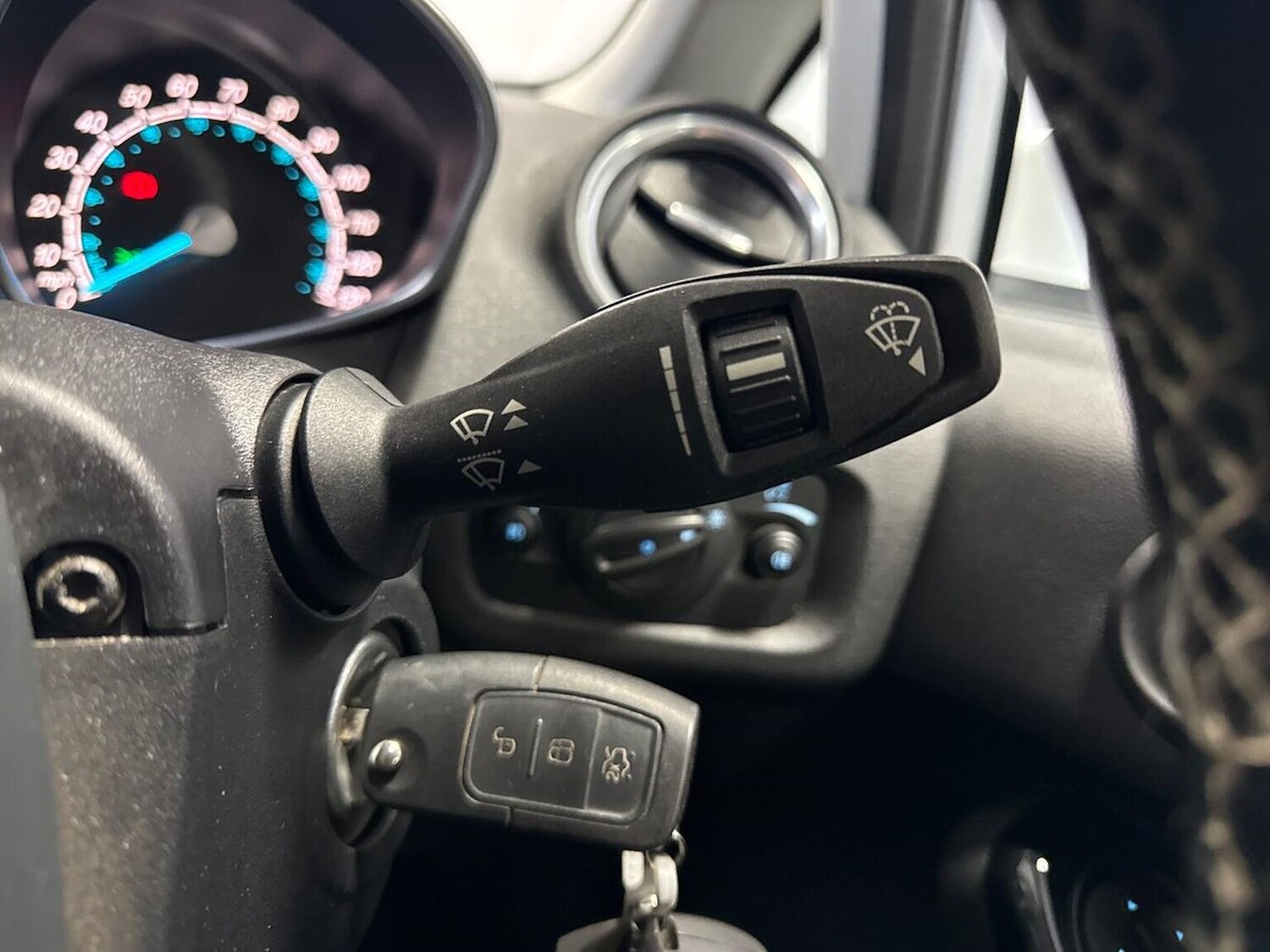 Used Renault Clio 2015 for sale - 77034596: Photo 27