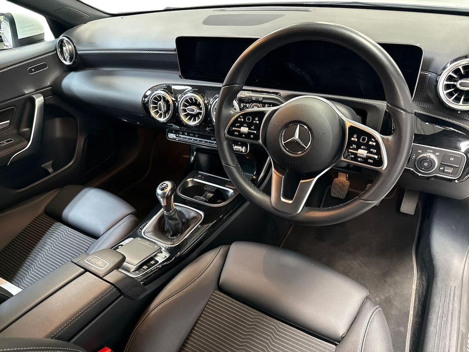 Used Mercedes-Benz A-Class 2019 for sale - 76171520: Photo 8