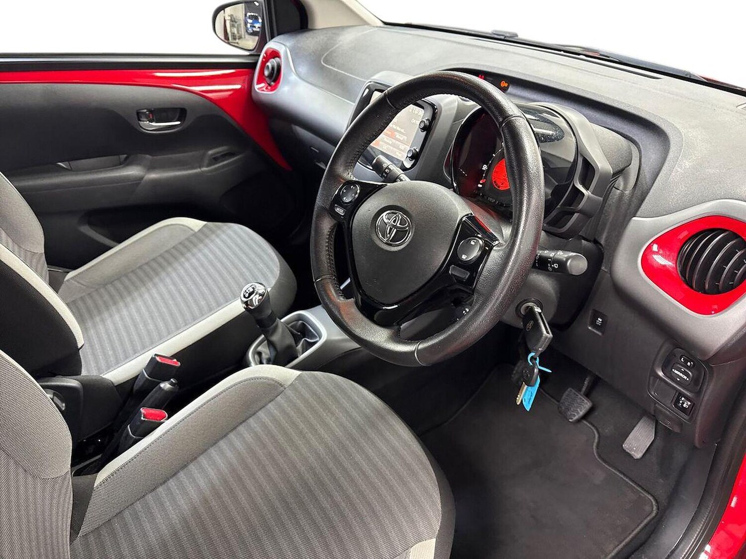 Used Toyota AYGO 2018 for sale - 78192376: Photo 15