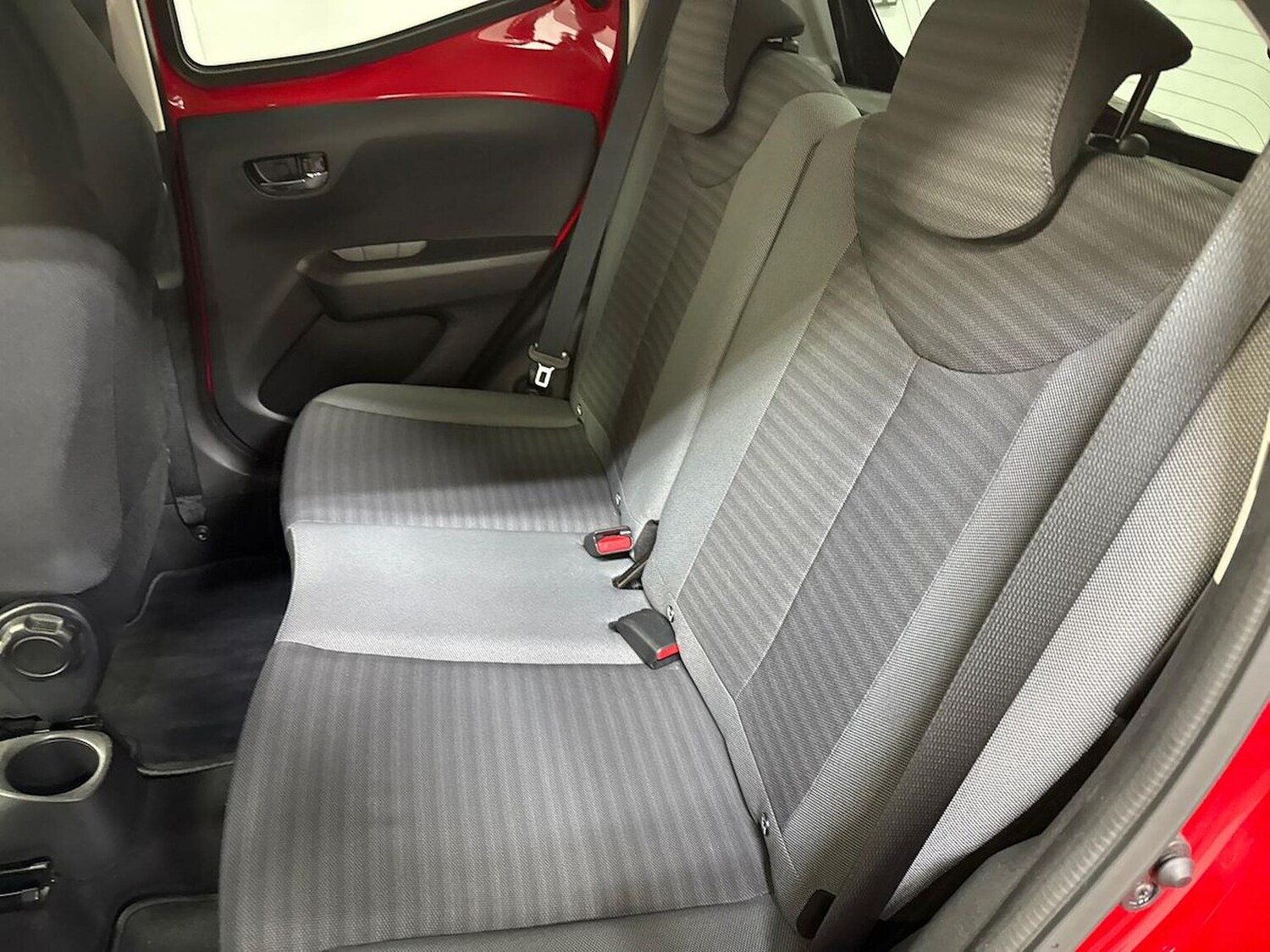 Used Toyota AYGO 2018 for sale - 78192376: Photo 16