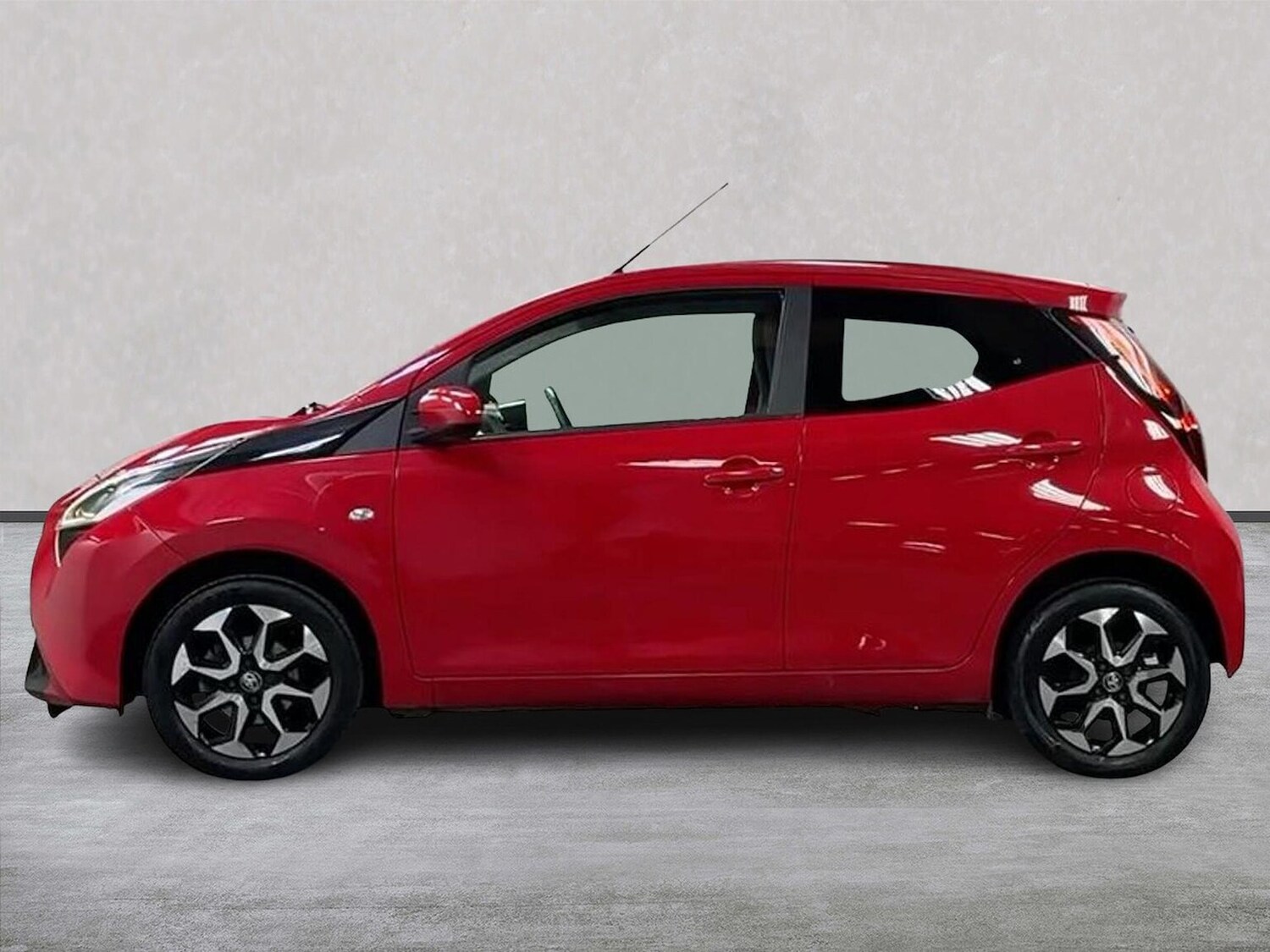 Used Toyota AYGO 2018 for sale - 78192376: Photo 19