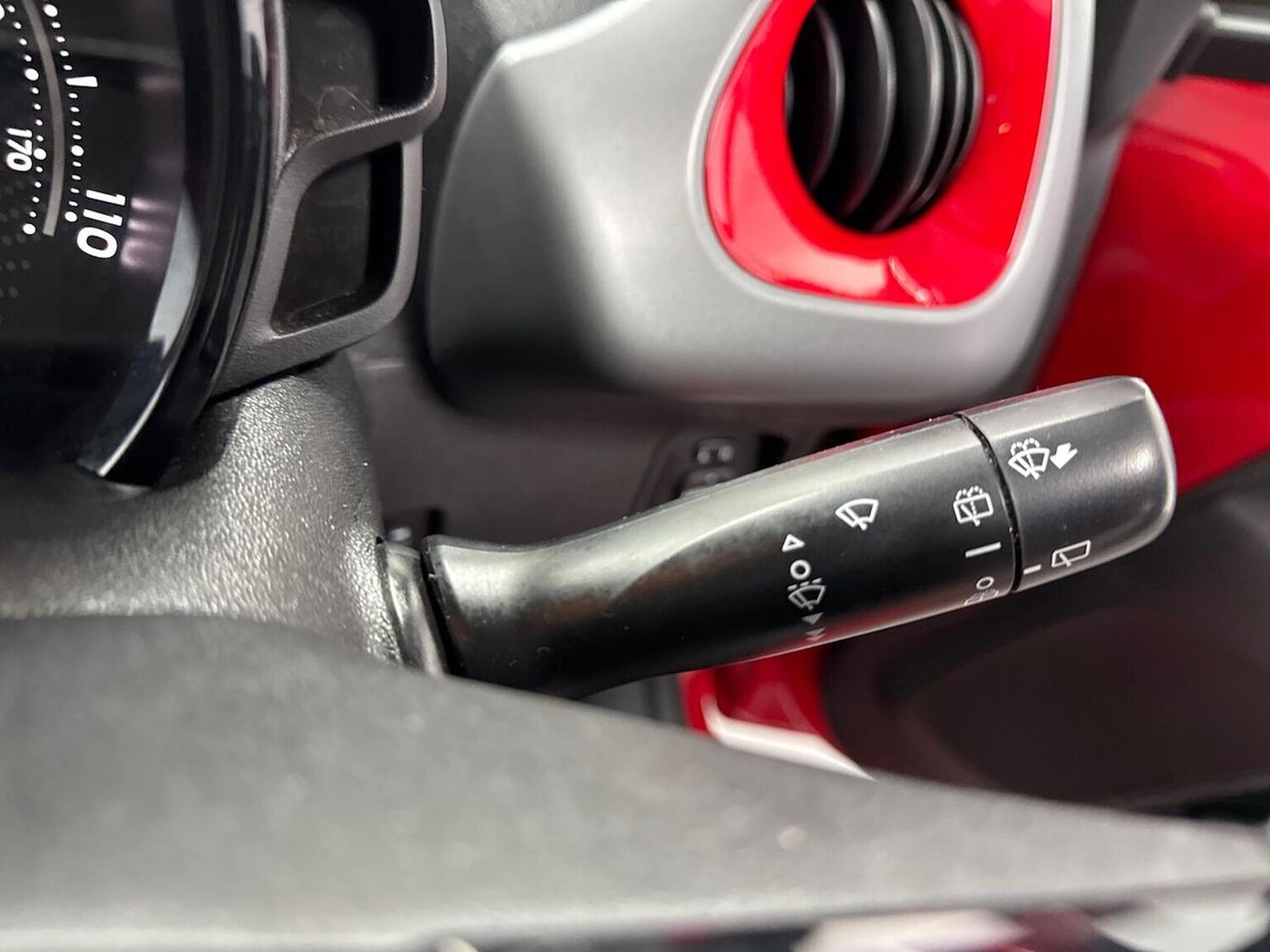 Used Toyota AYGO 2018 for sale - 78192376: Photo 26