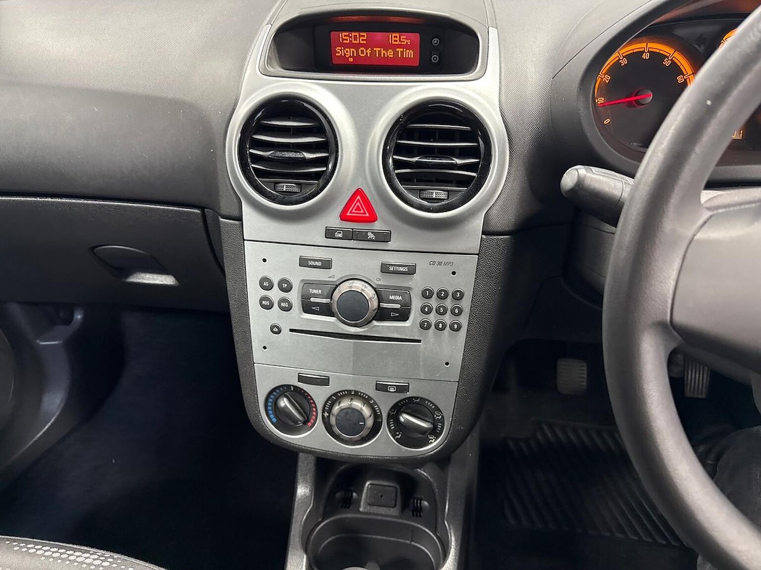 Used Vauxhall Corsa 2014 for sale - 76877977: Photo 13