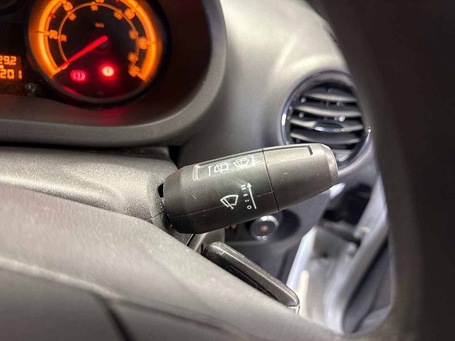 Used Vauxhall Corsa 2014 for sale - 76877977: Photo 27